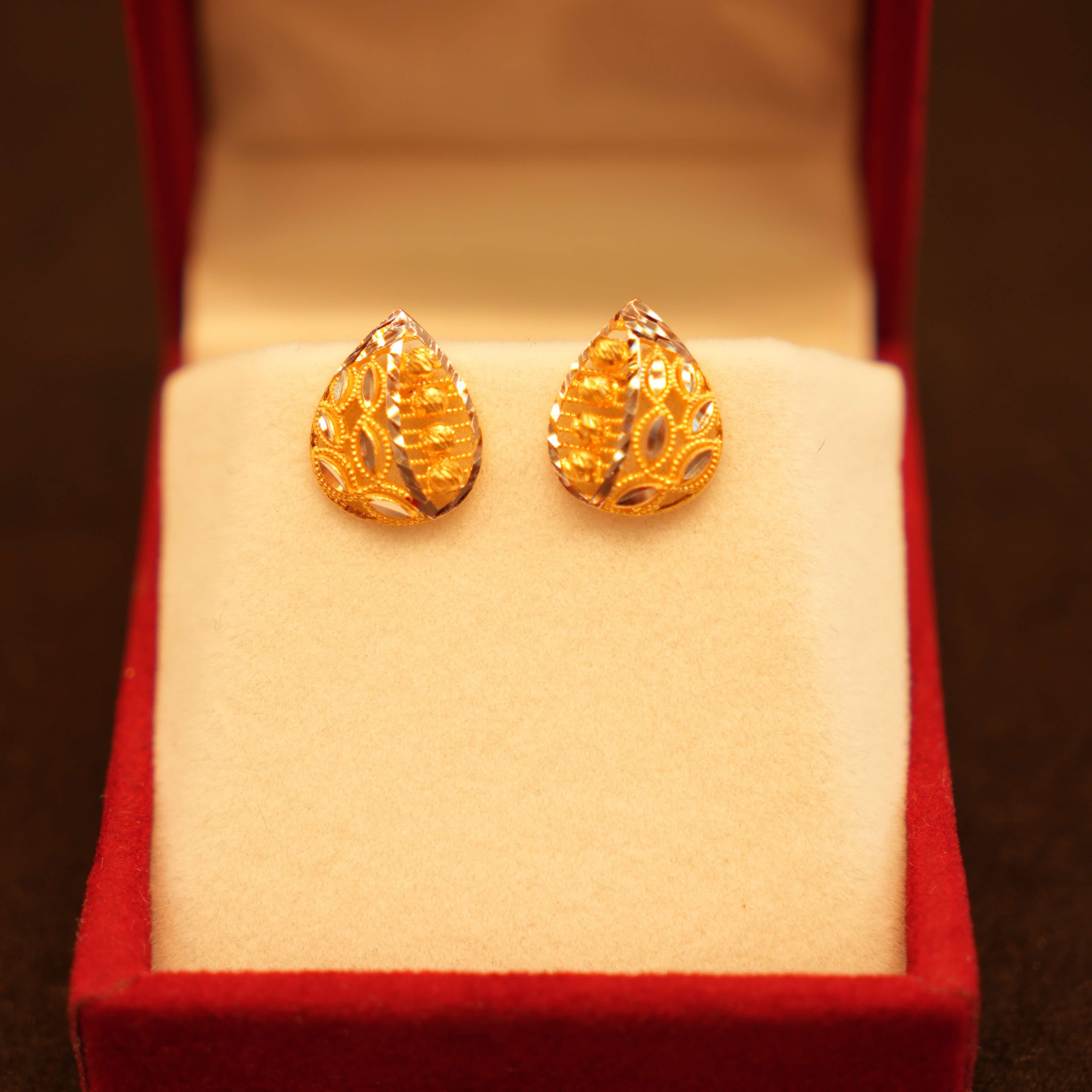 22K Gold Designer Stud Earrings