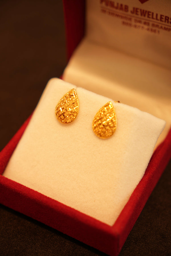 22K Gold Designer Teardrop Earrings