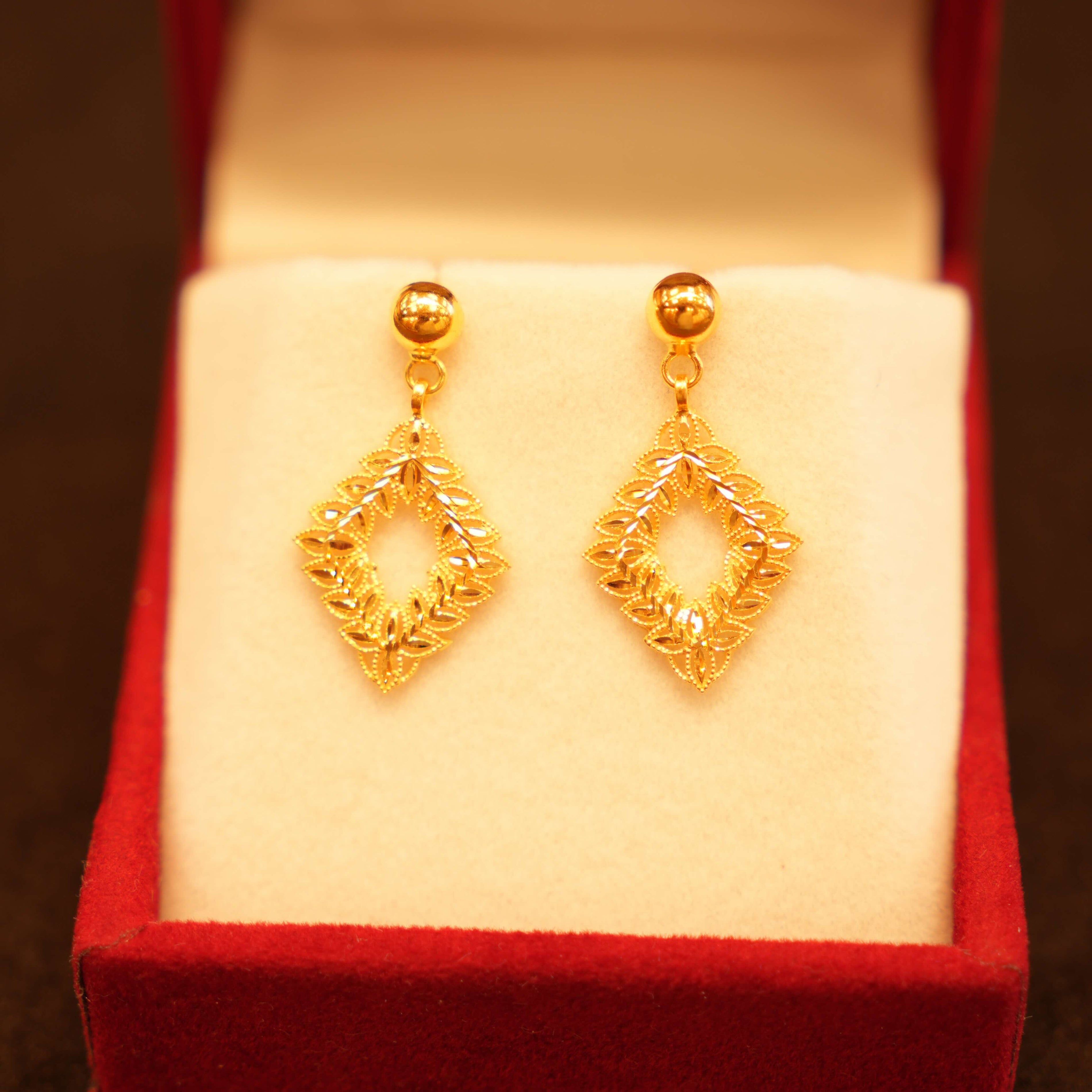 22K Gold Designer Hanging Earrings
