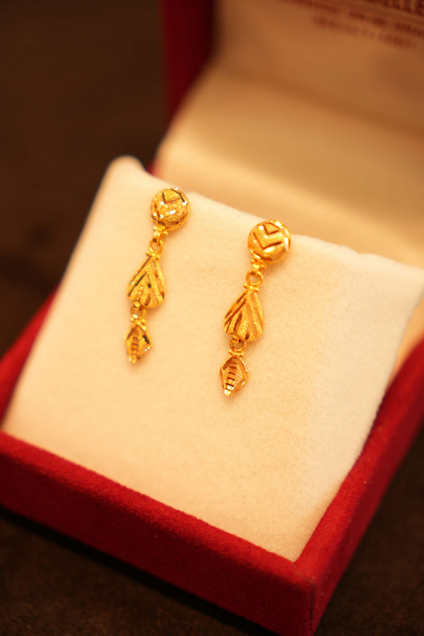 22K Gold Designer Dangling Earrings