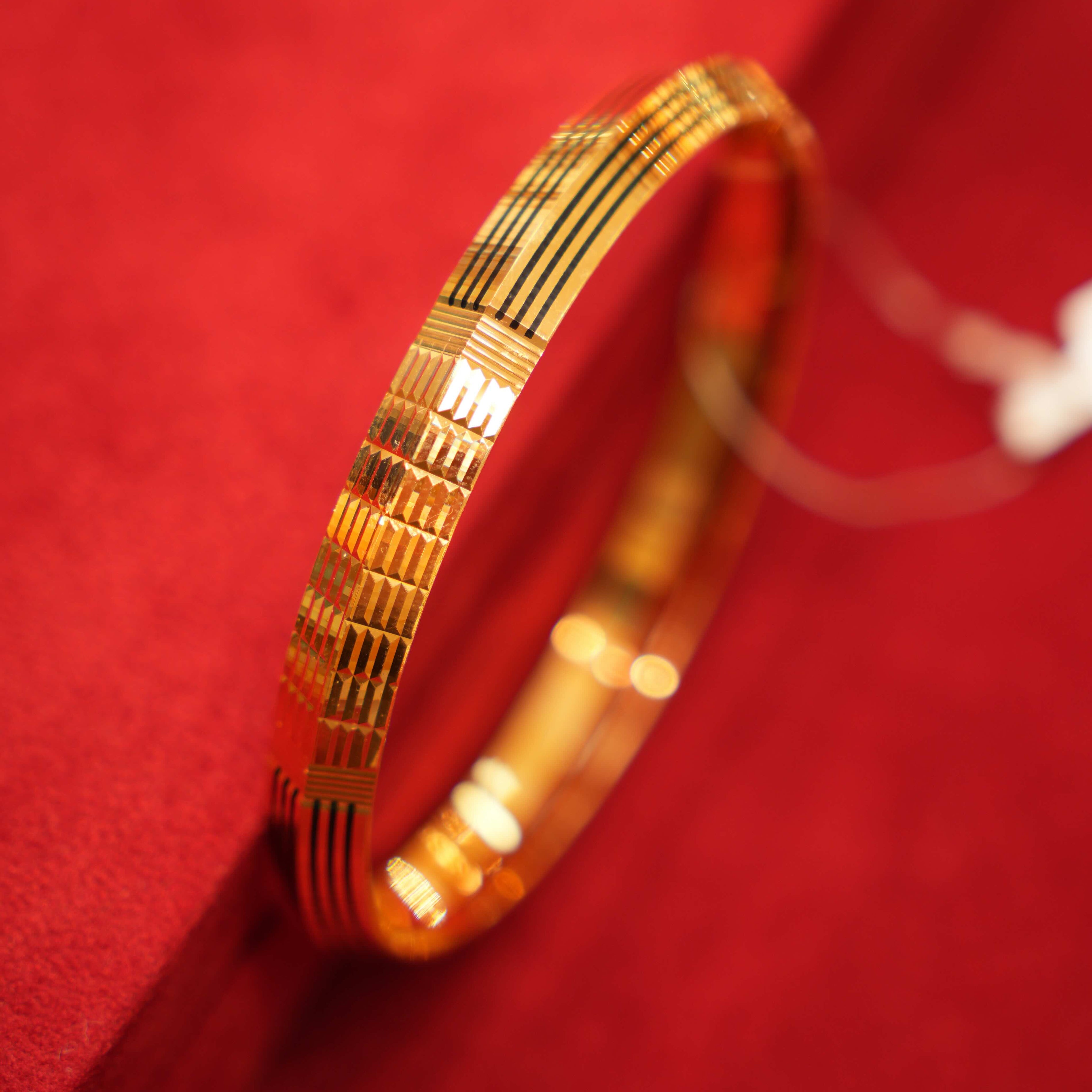 22K Plain Gold Designer Men's Kara