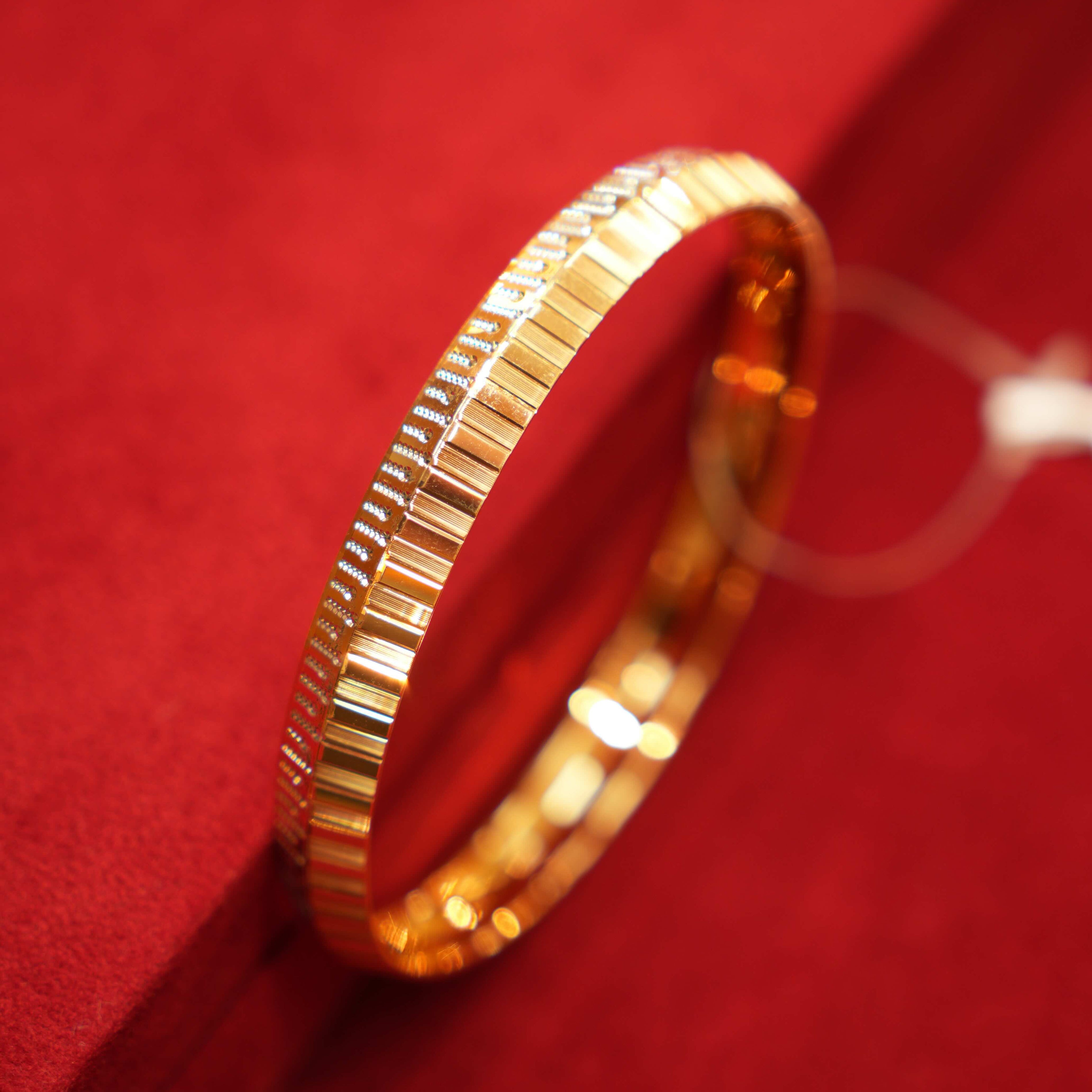 22K Gold Designer Fluted Men's Kara
