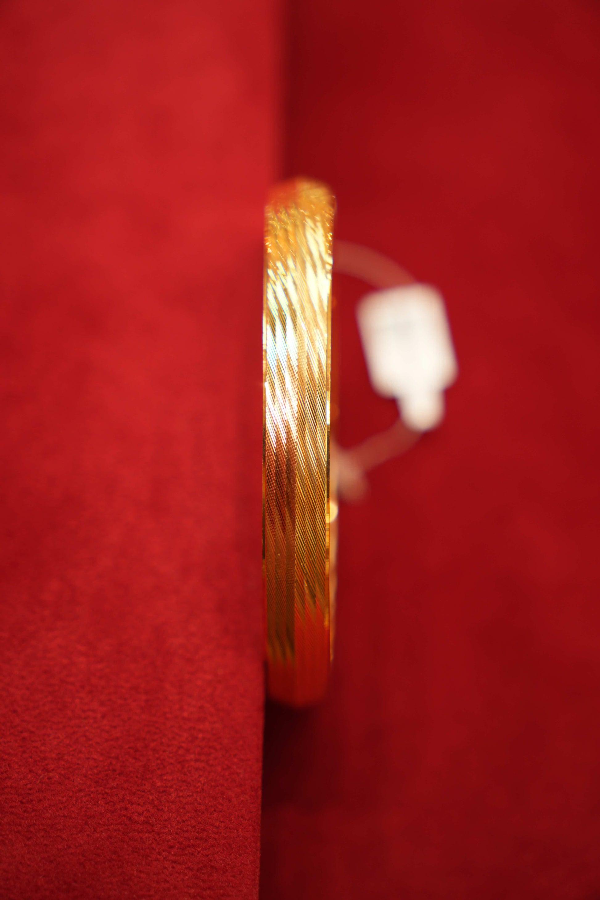 22K Plain Gold Lightweight Designer Men's Kara