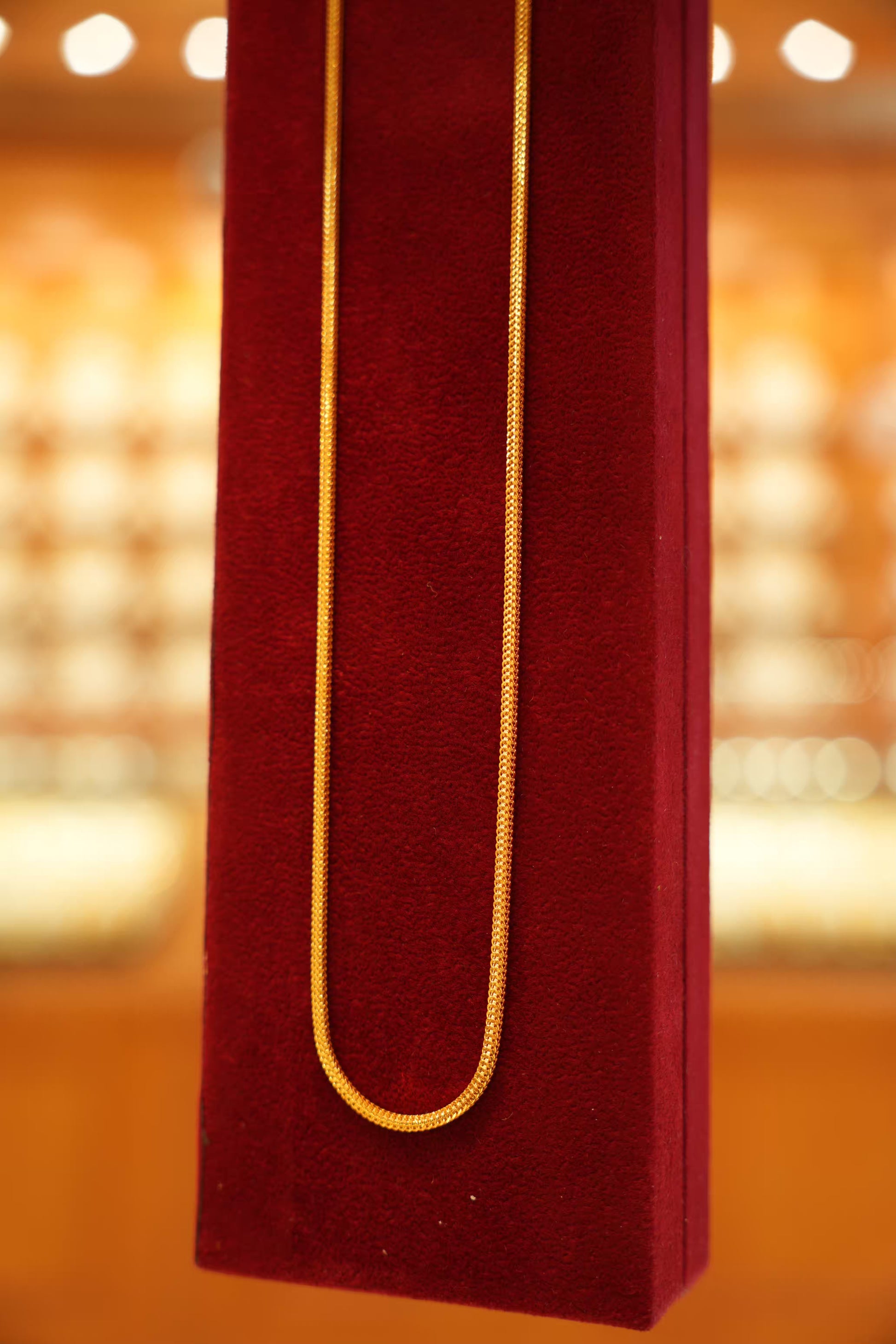 22K Gold Designer Flat Chain (24 Inches)