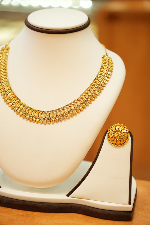 22K Gold Designer Antique Necklace Set with Round Earrings