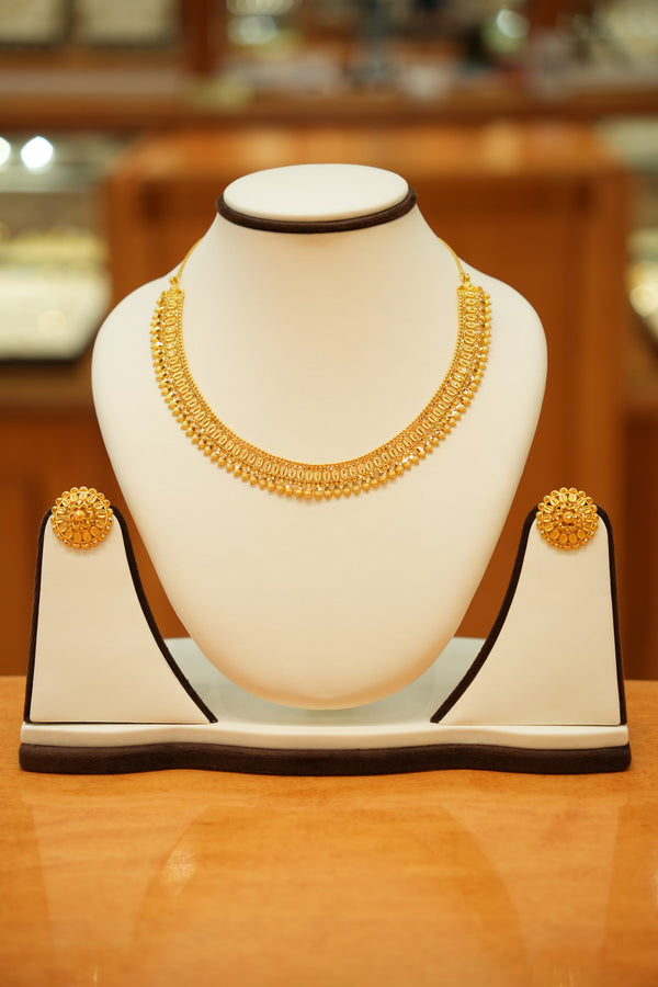 22K Gold Lightweight Traditional Necklace Set with Round Earrings