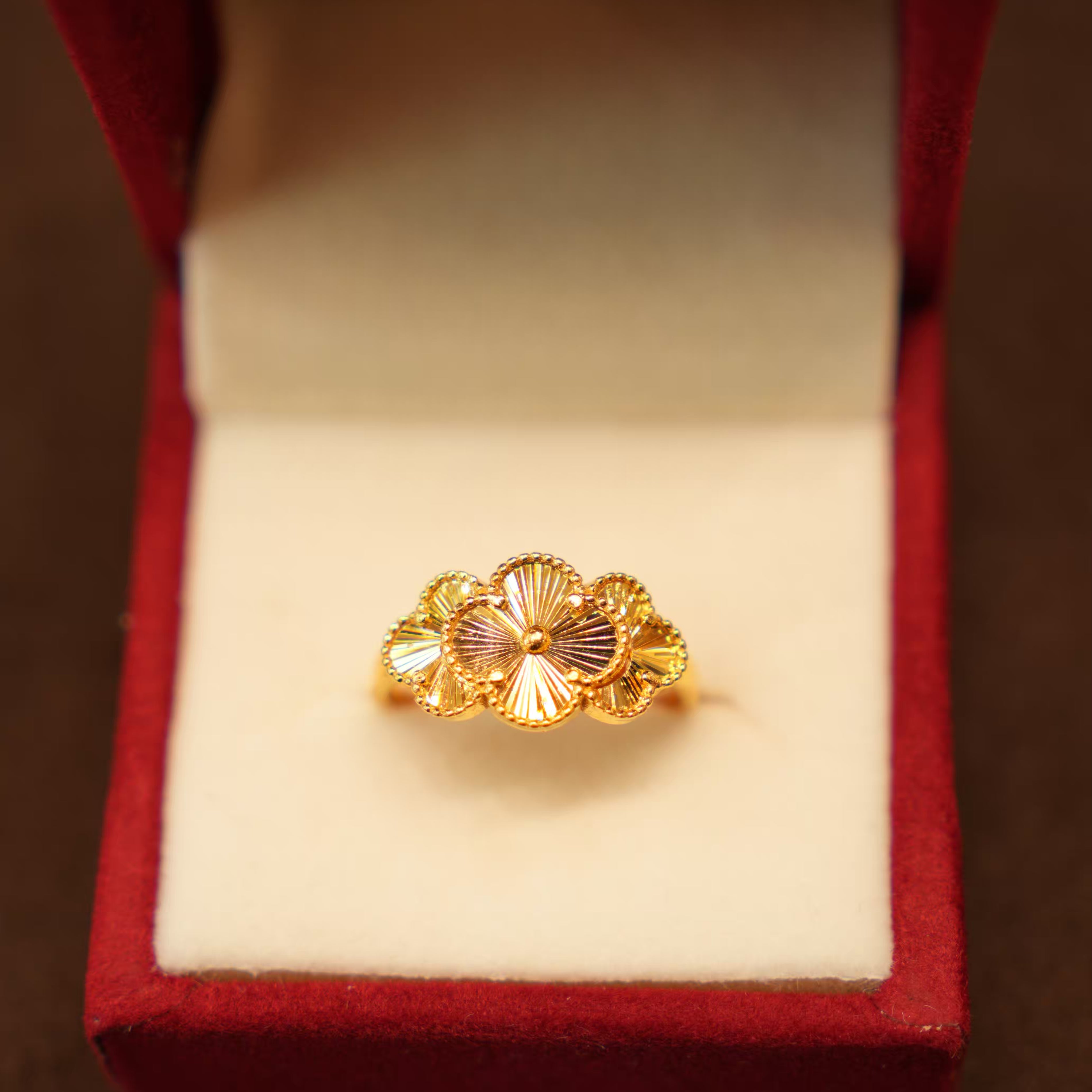 22K Gold Triple Clover Ladies Ring