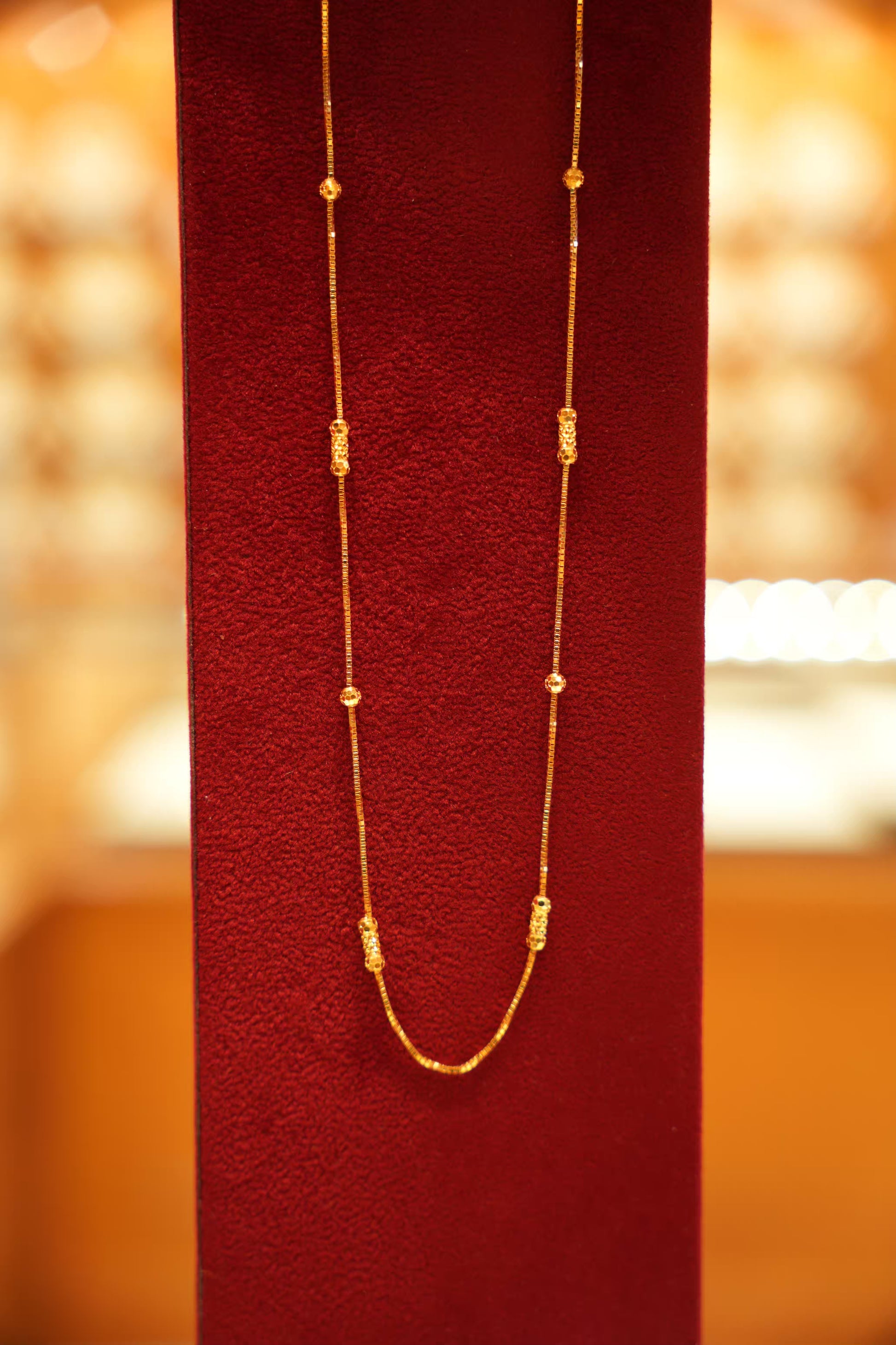 22K Plain Gold Designer Beaded Ladies Chain (18 Inches)