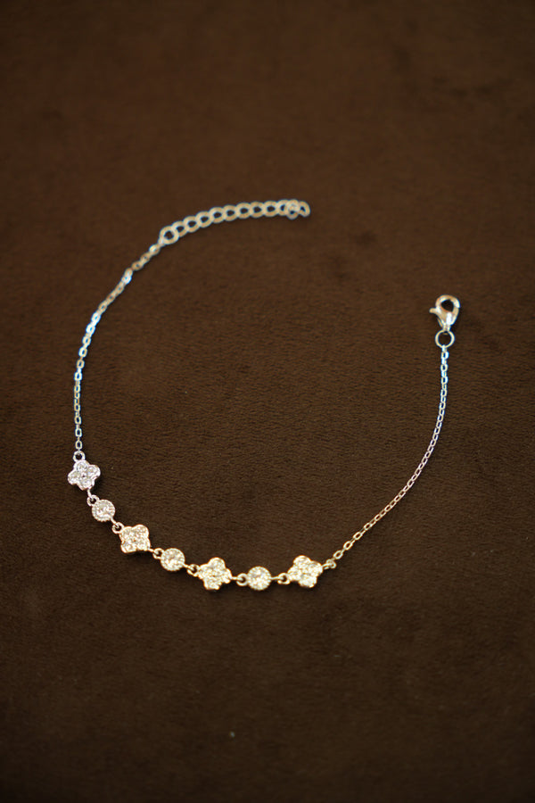 925 Silver Designer Ladies Stone Clover Chain Bracelet