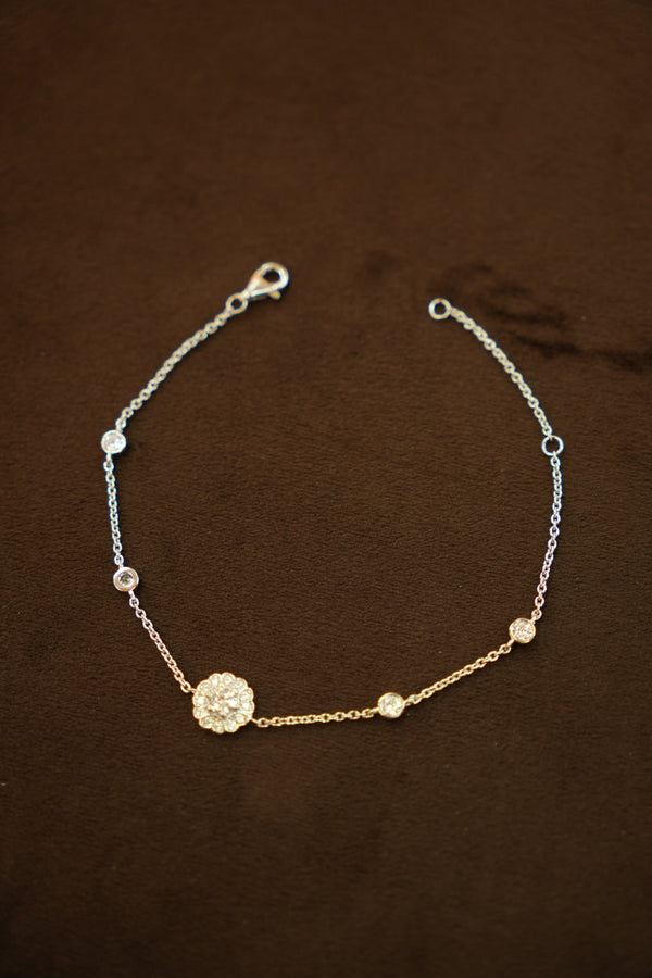 925 Silver Designer Ladies Round Stone Pattern Bracelet