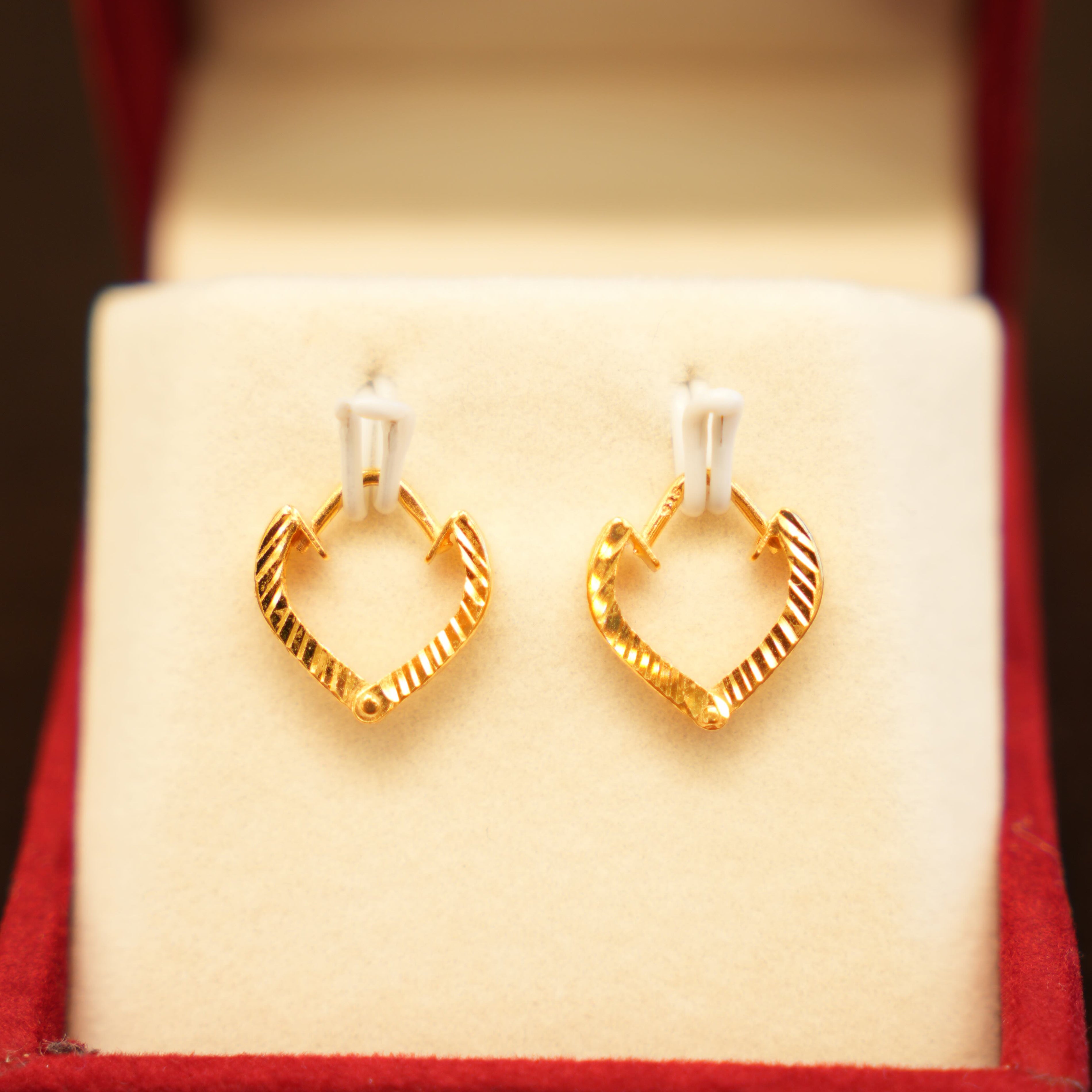 22K Gold Designer V-Shaped Fluted Hoop Earrings