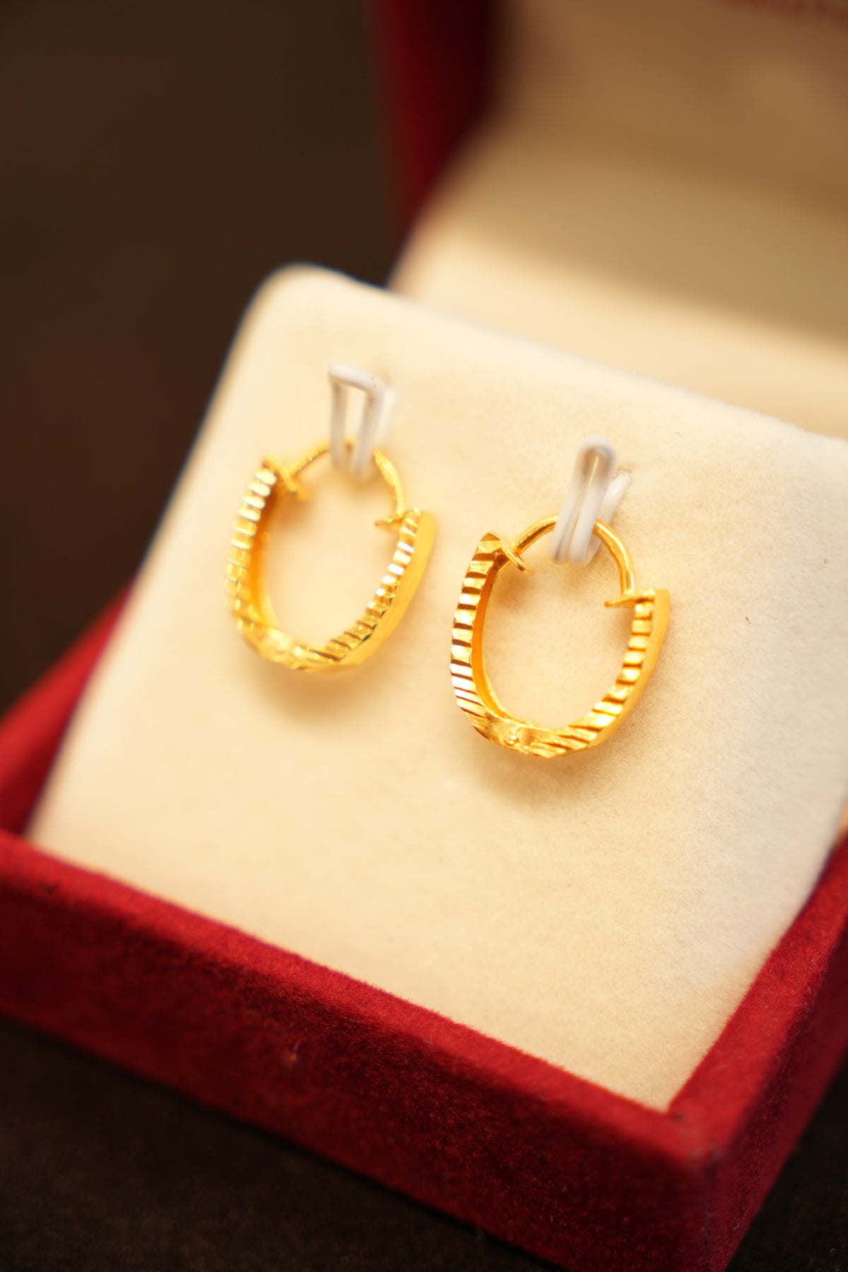 22K Gold Designer Fluted U-Shaped Ladies Hoop Earrings