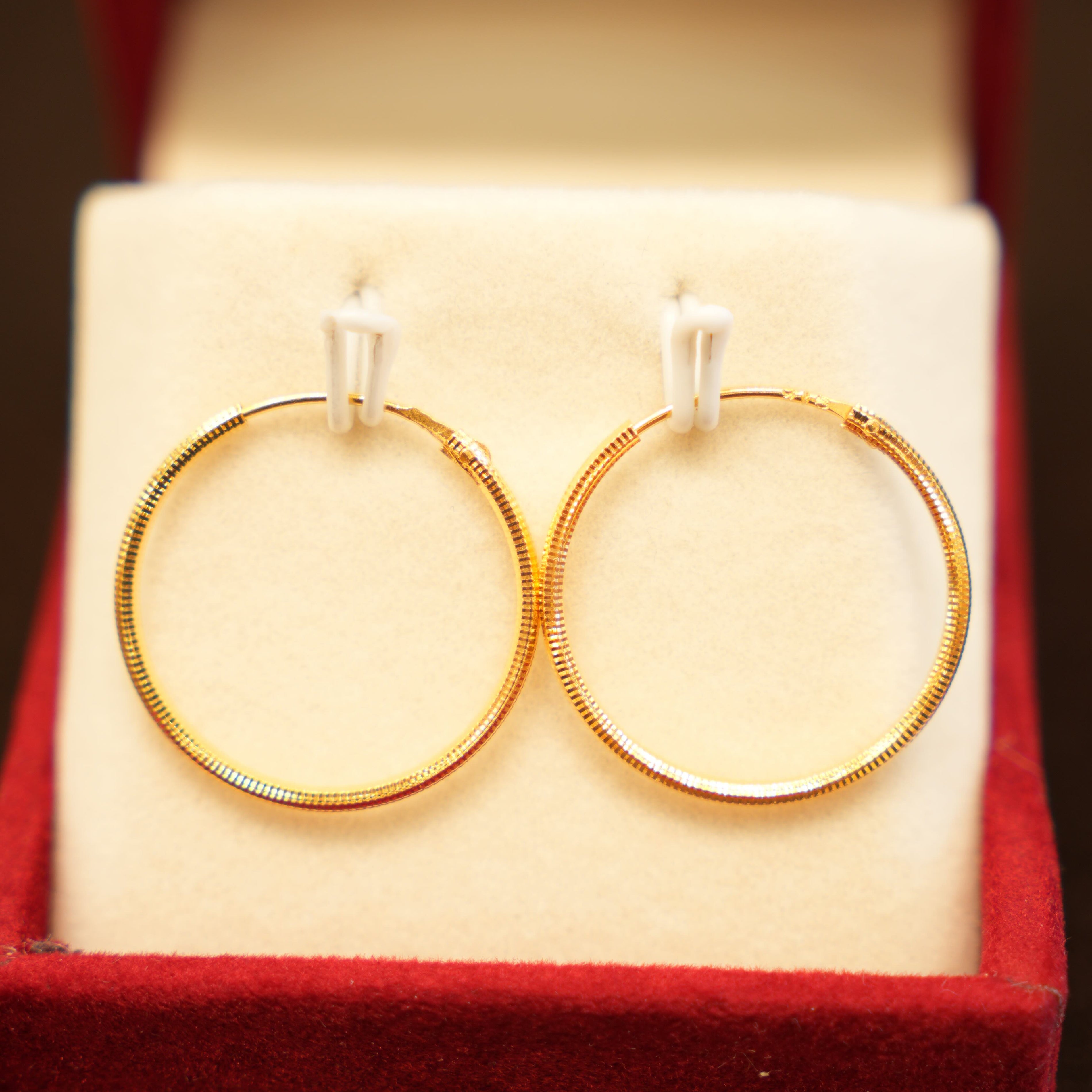 22K Gold Lightweight Designer Ladies Hoop Earrings