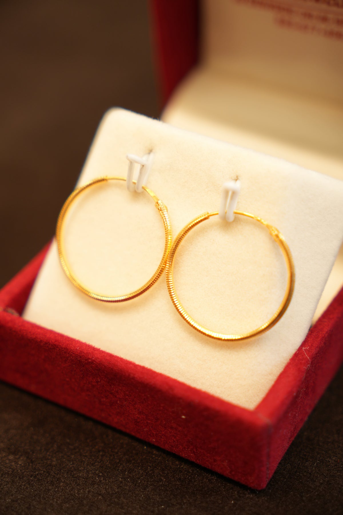 22K Gold Lightweight Designer Ladies Hoop Earrings