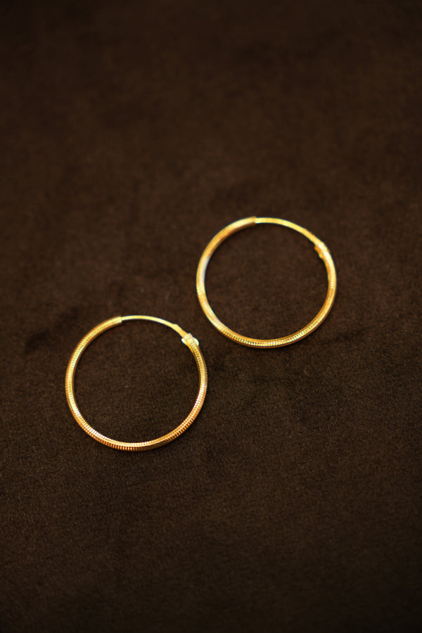 22K Gold Lightweight Designer Ladies Hoop Earrings