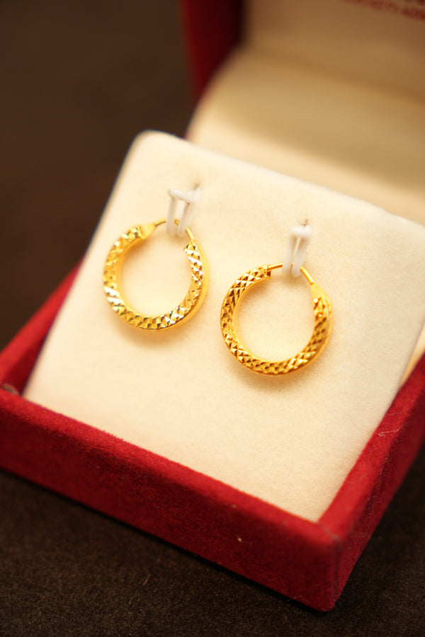 22K Gold Pyramid-Cut Wide Band Hoop Earrings
