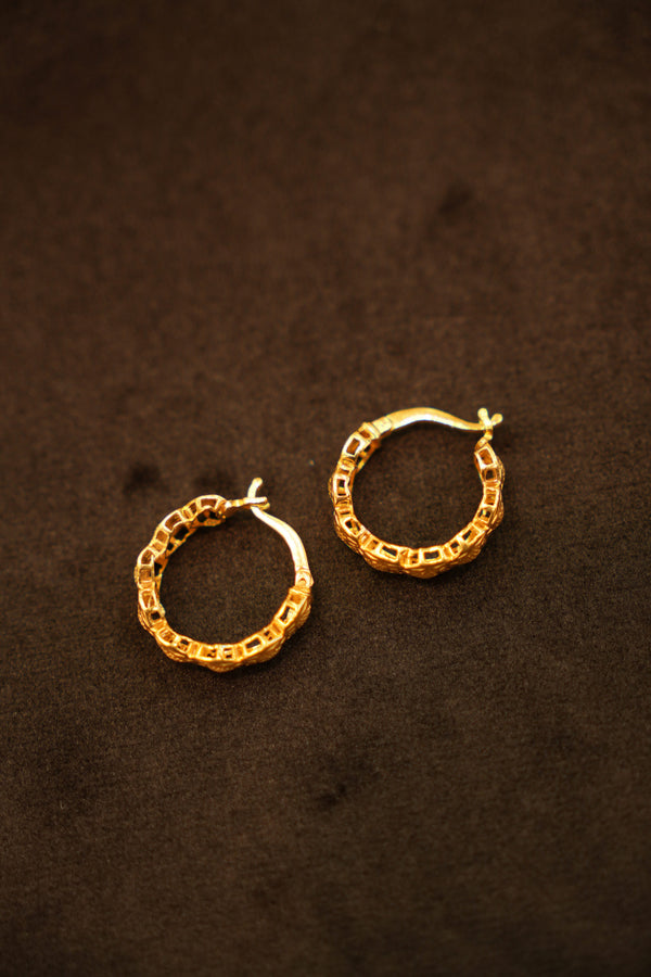 22K Gold Openwork Lattice Wide Hoop Earrings