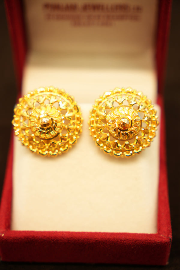22K Gold Openwork Pinwheel Stud Earrings