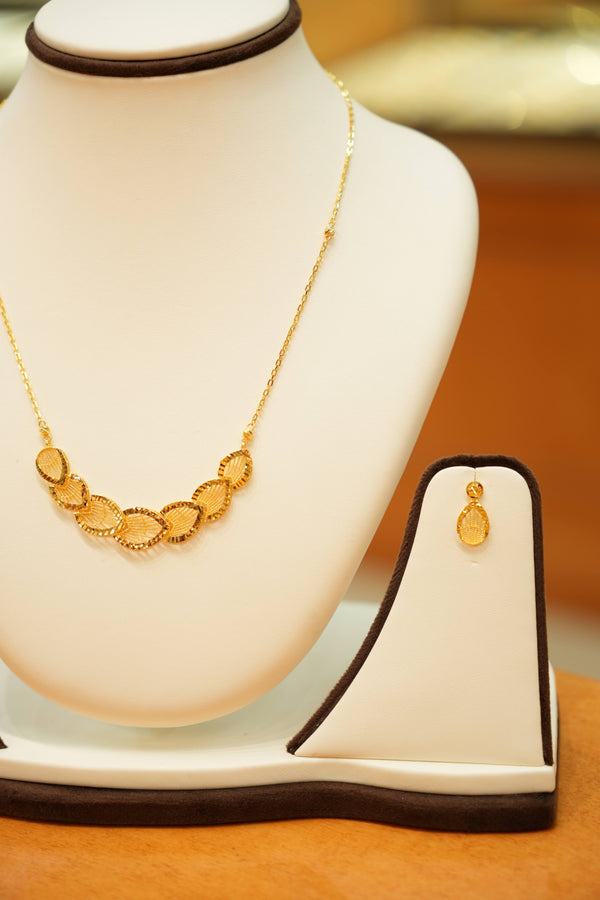22K Gold Modern Leaflet Necklace Set with Drop Earrings