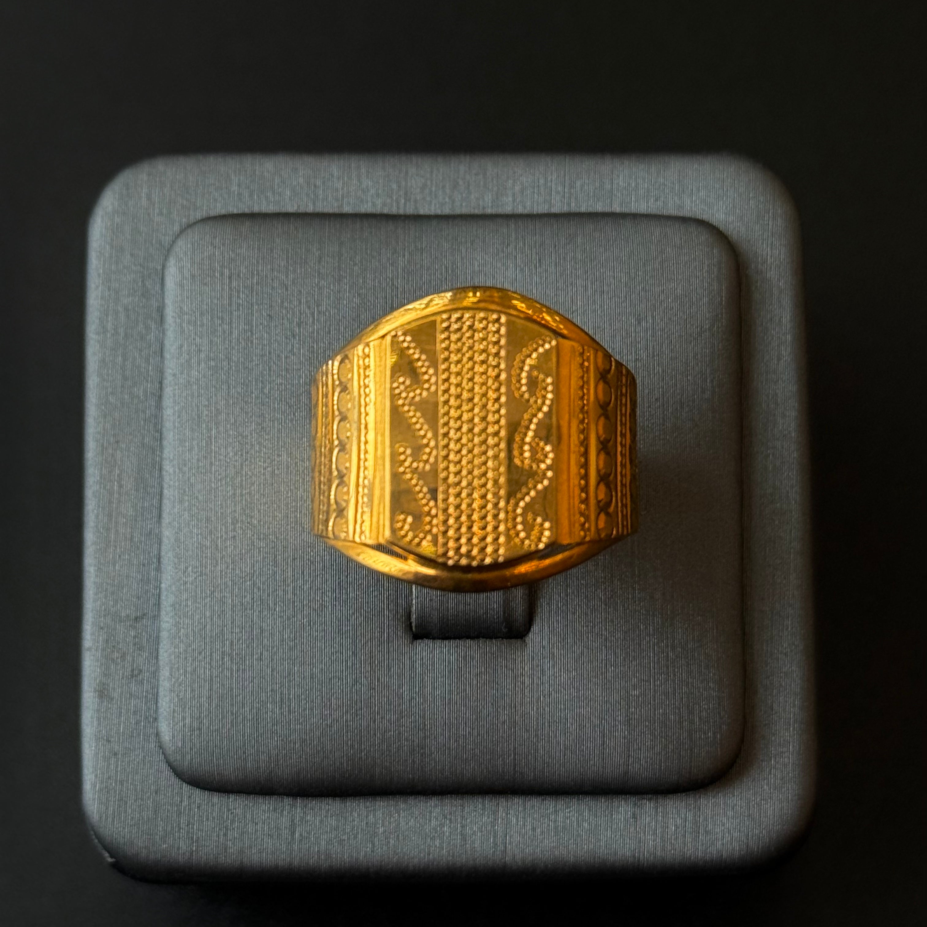 22K Gold Modern Mens Ring