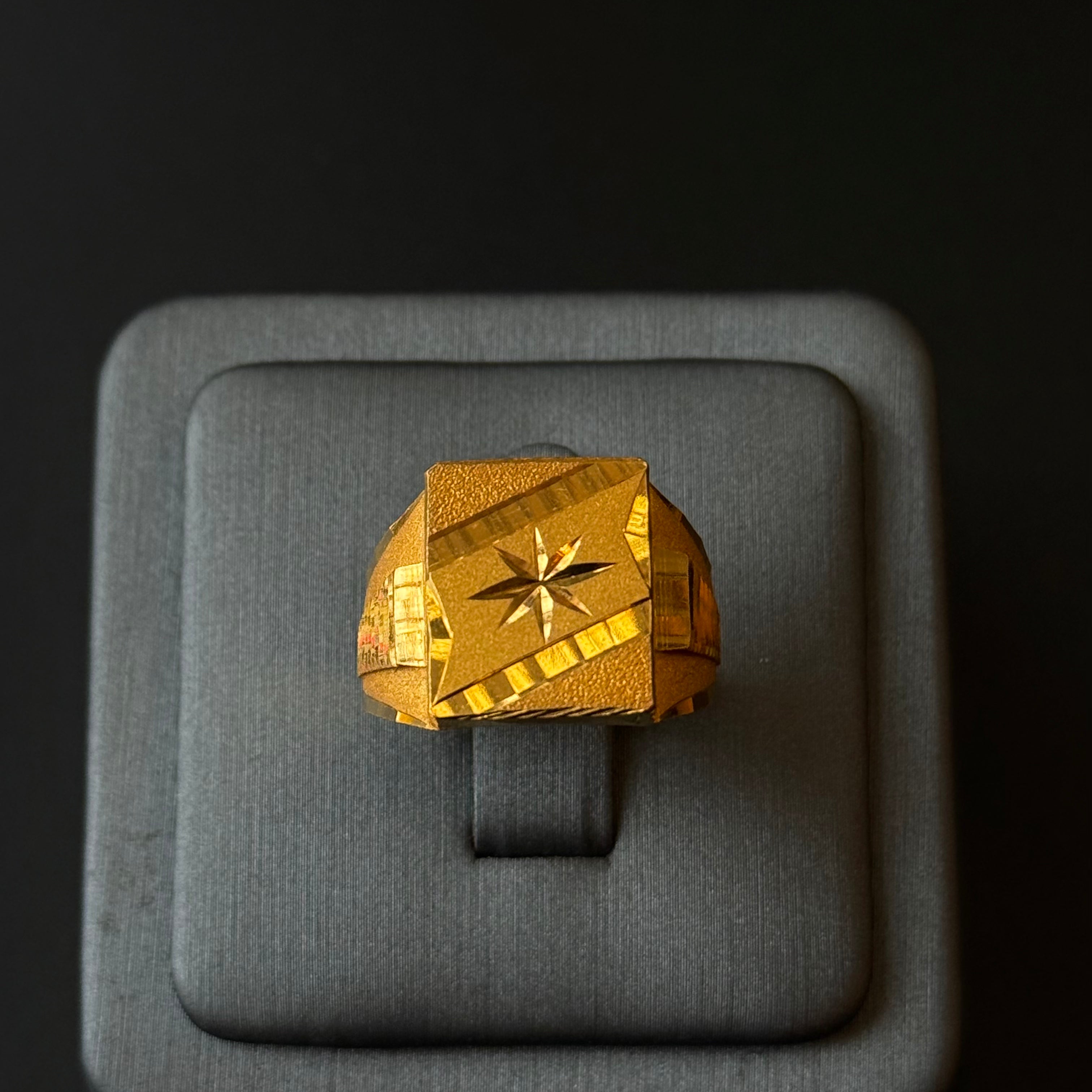 22K Gold Stylish Mens Ring