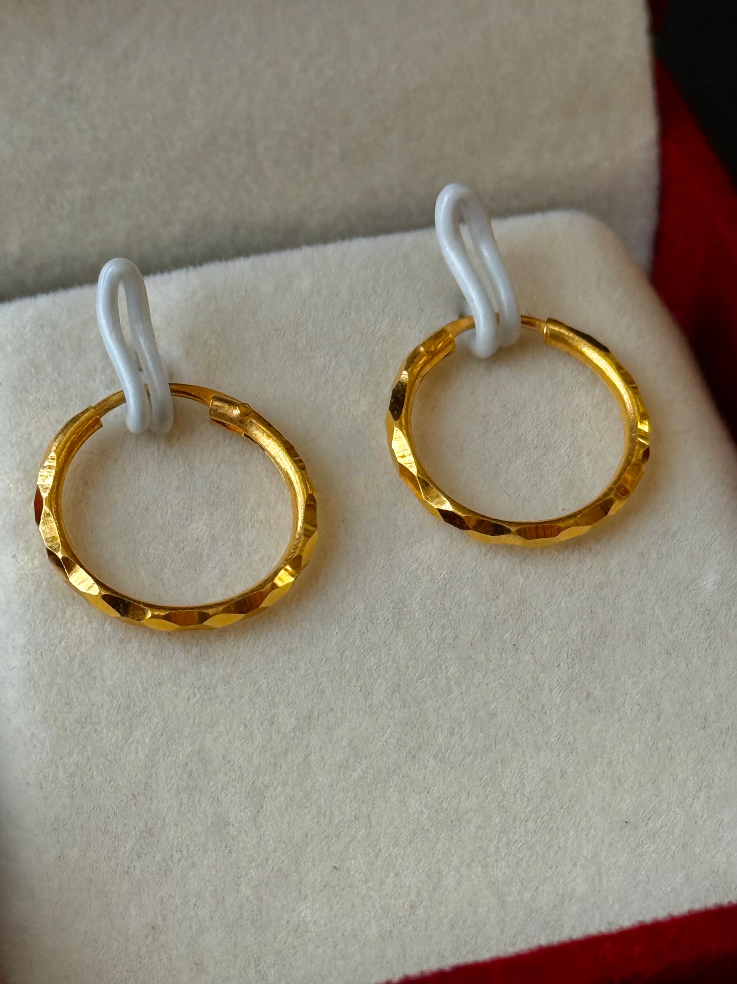 22K Gold Ladies Earrings