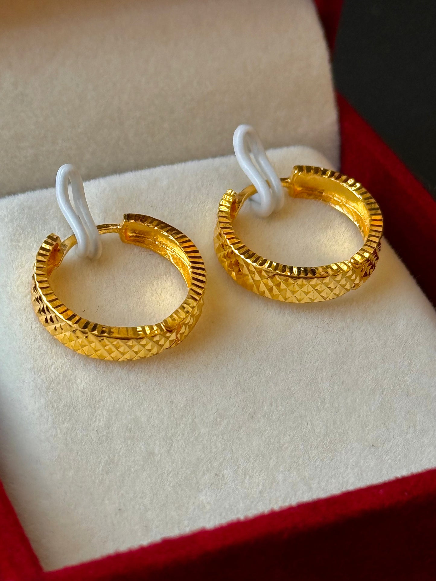 22K Gold Ladies Earrings