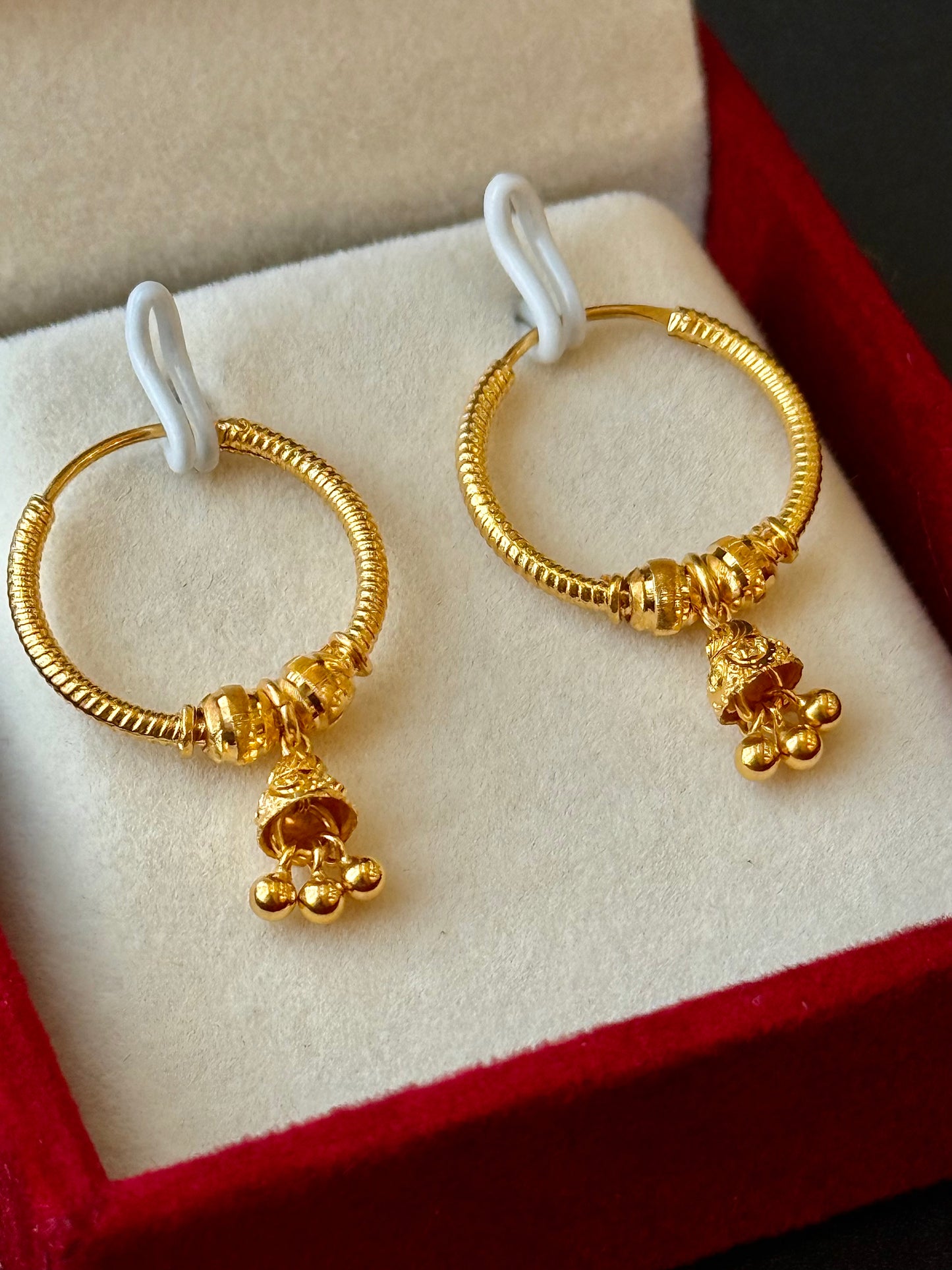 22K Gold Ladies Earrings