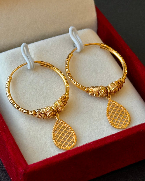 22K Gold Ladies Earrings