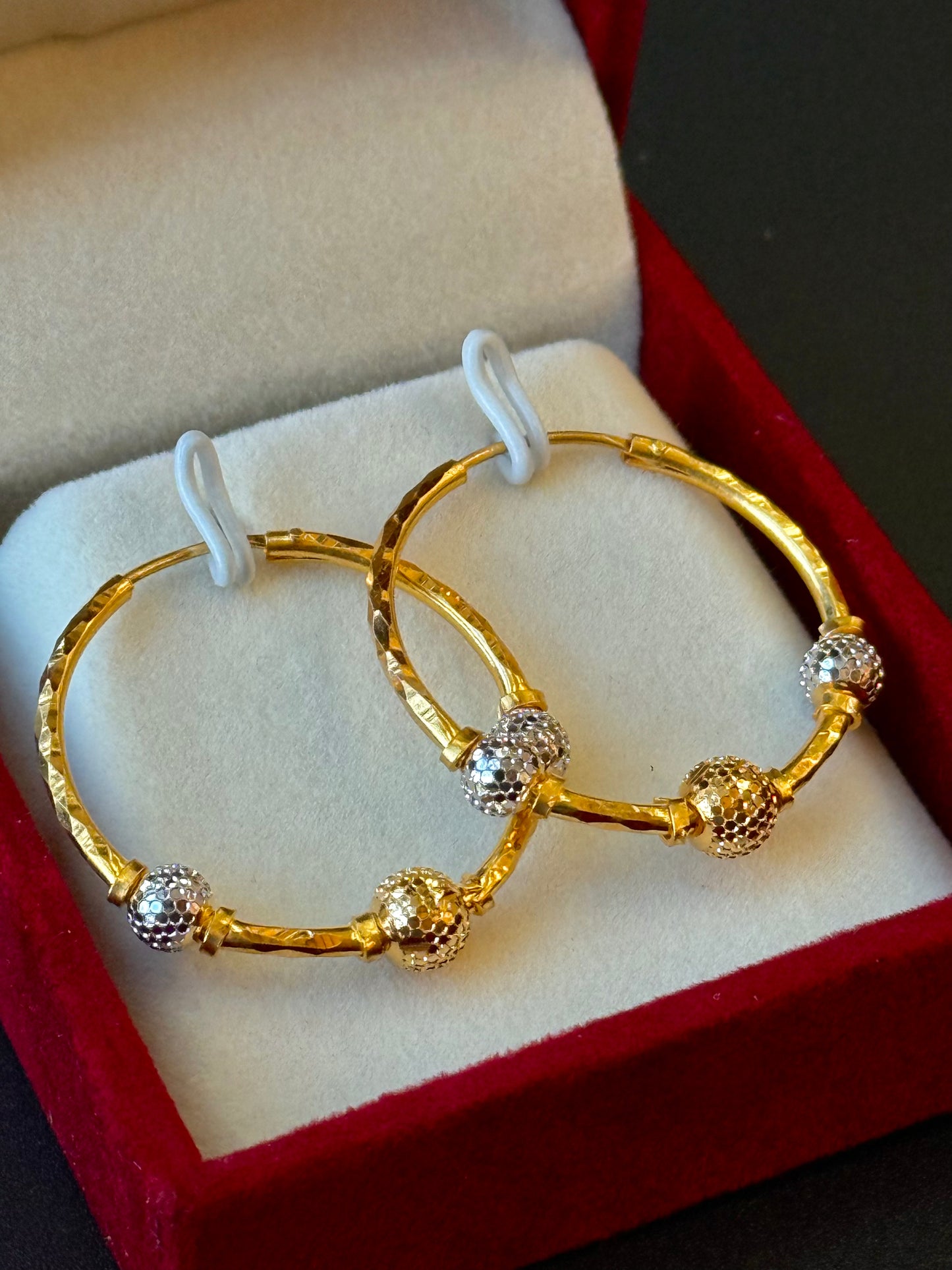 22K Gold Ladies Earrings