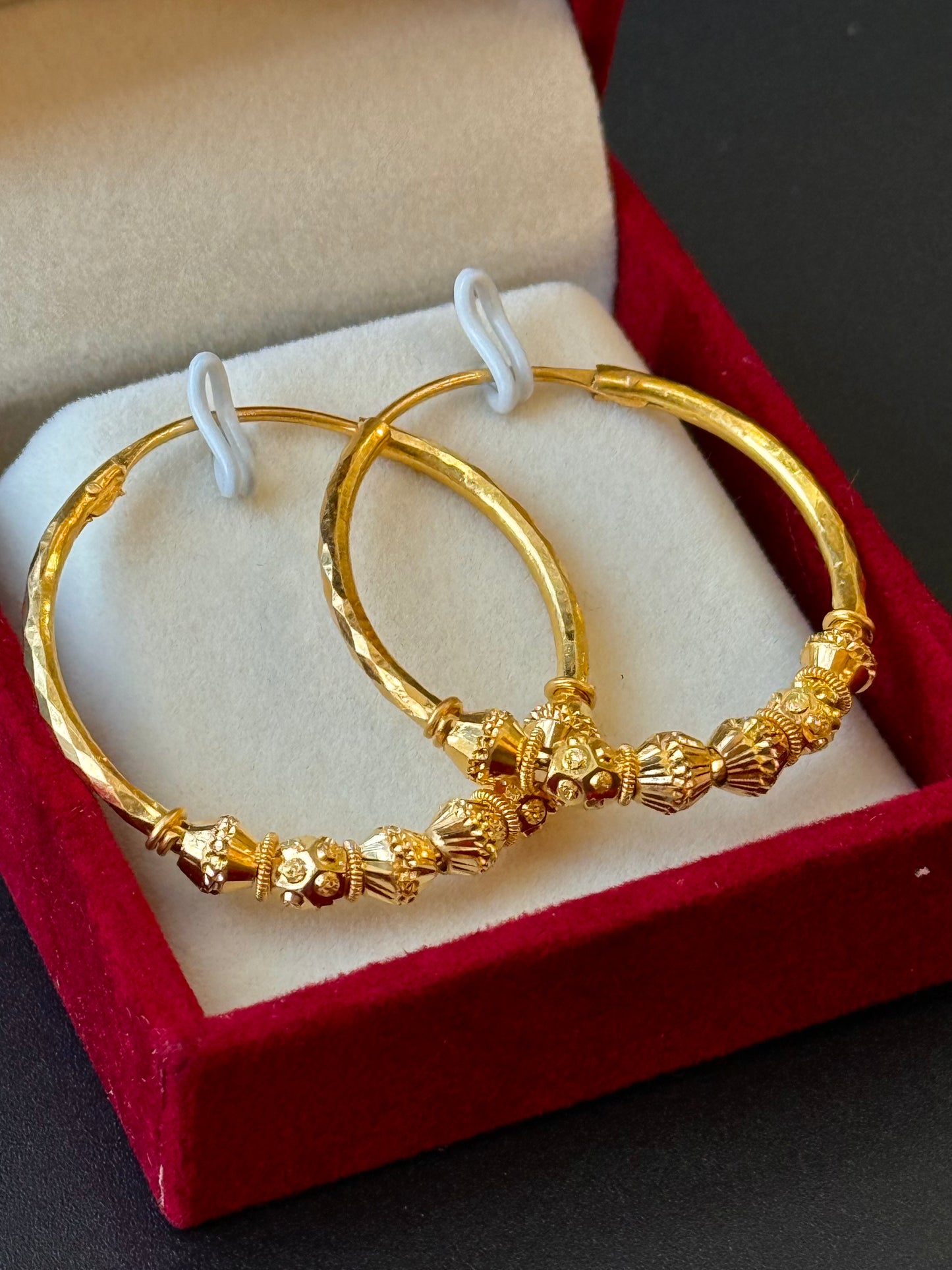 22K Gold Ladies Earrings