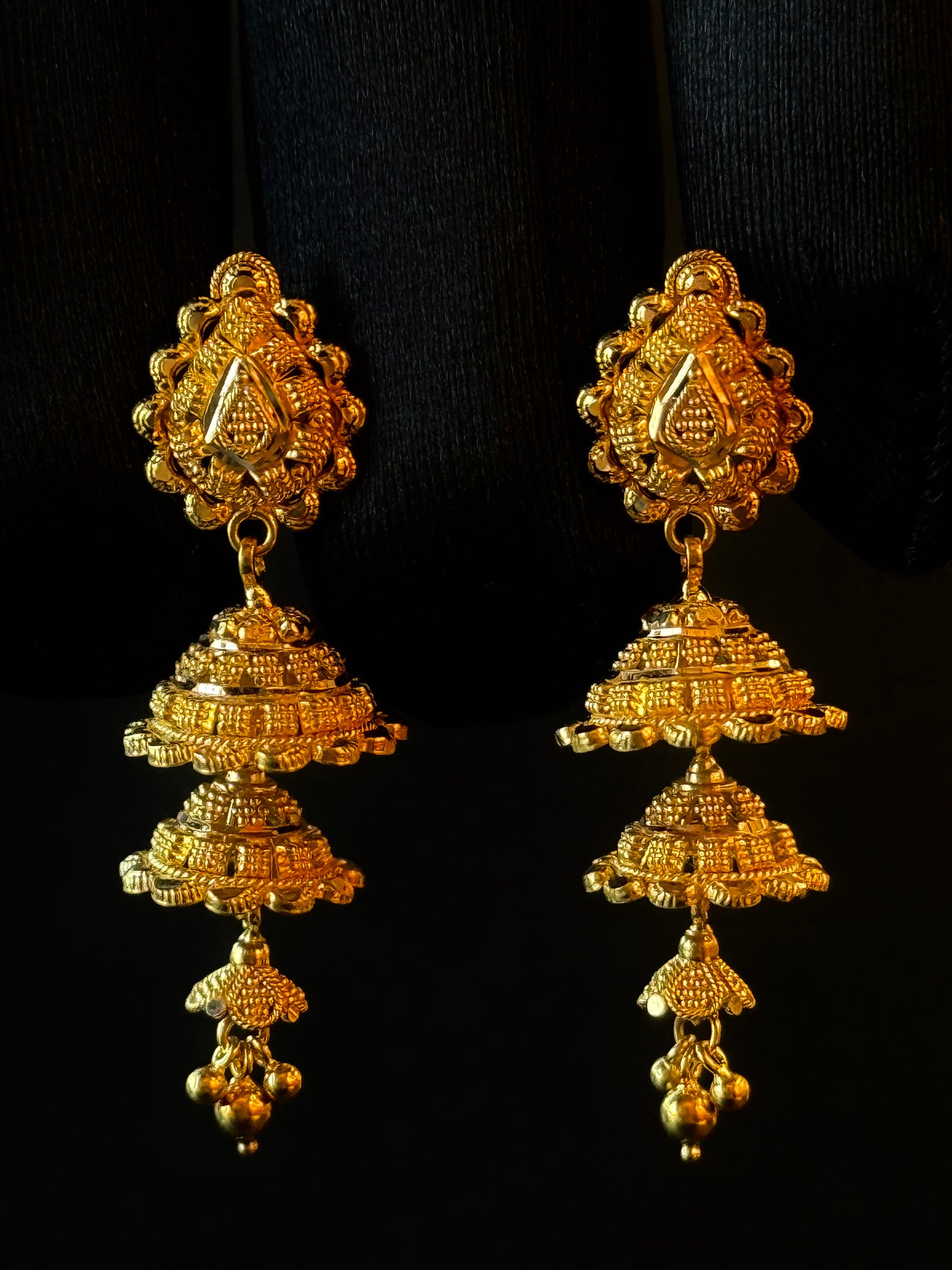 22K Gold Ladies Earrings