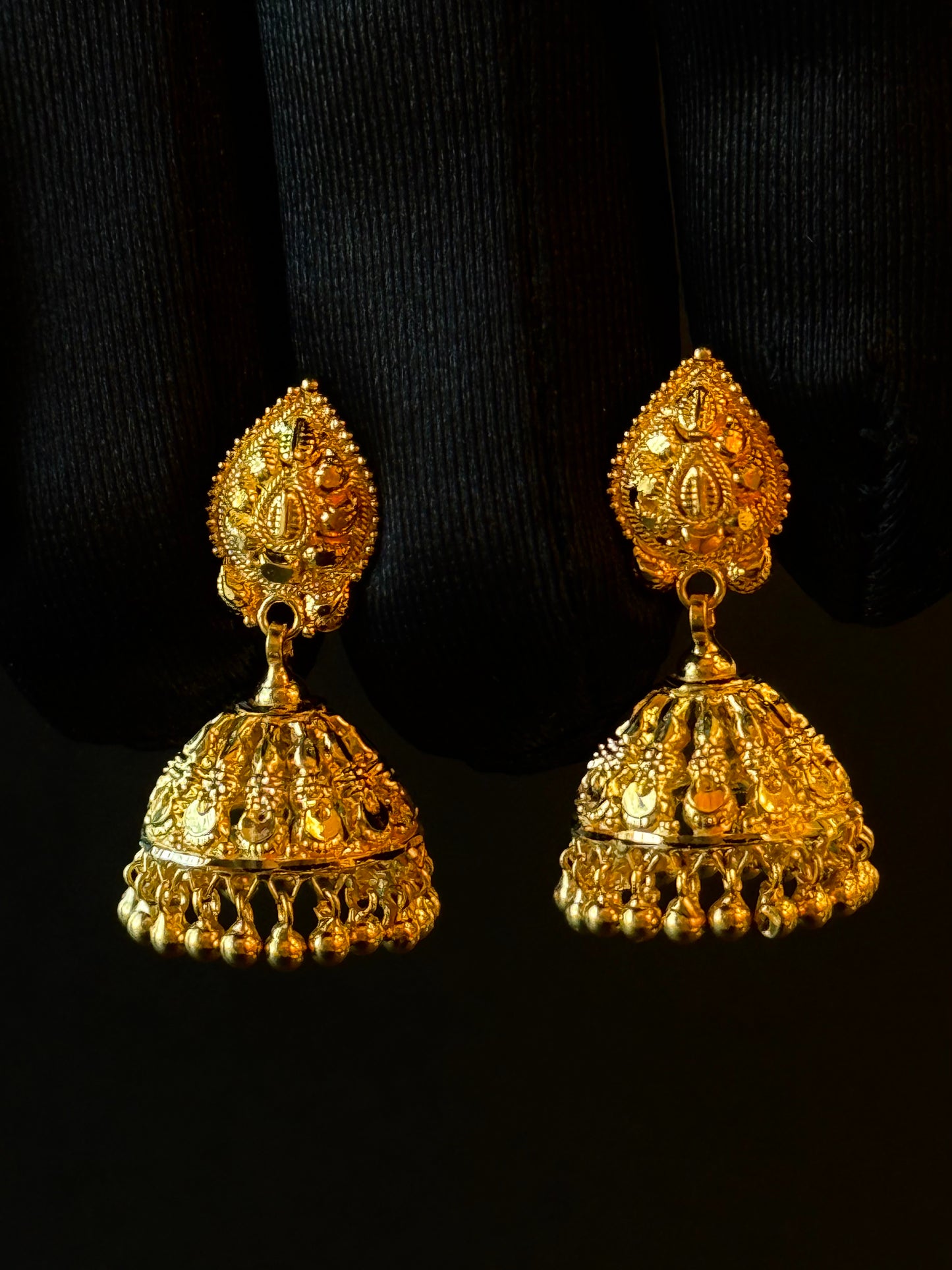 22K Gold Ladies Earrings