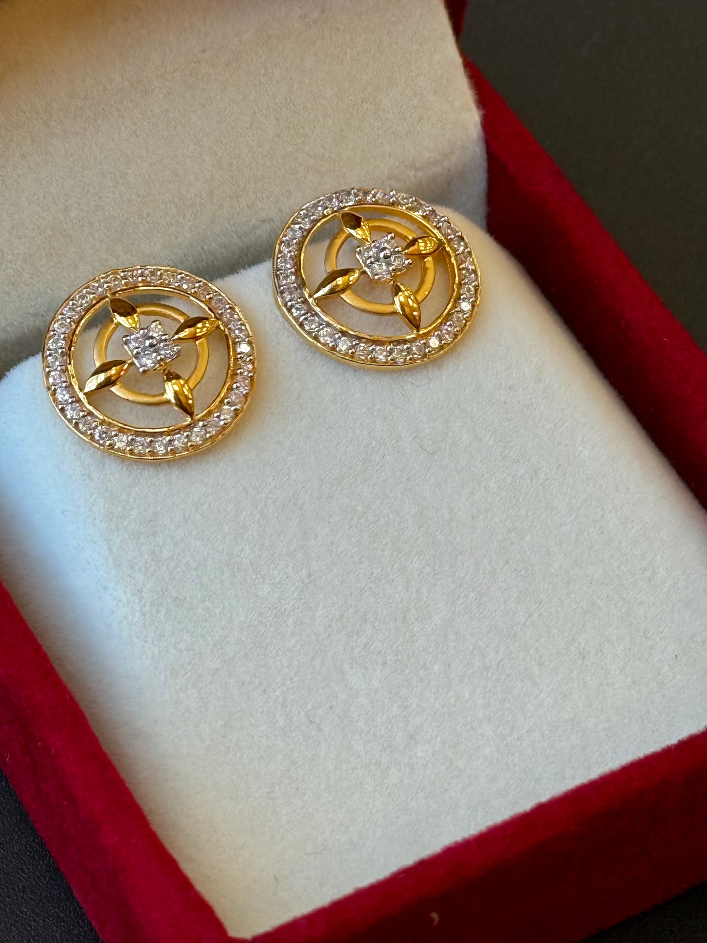 22K Gold Ladies Earrings