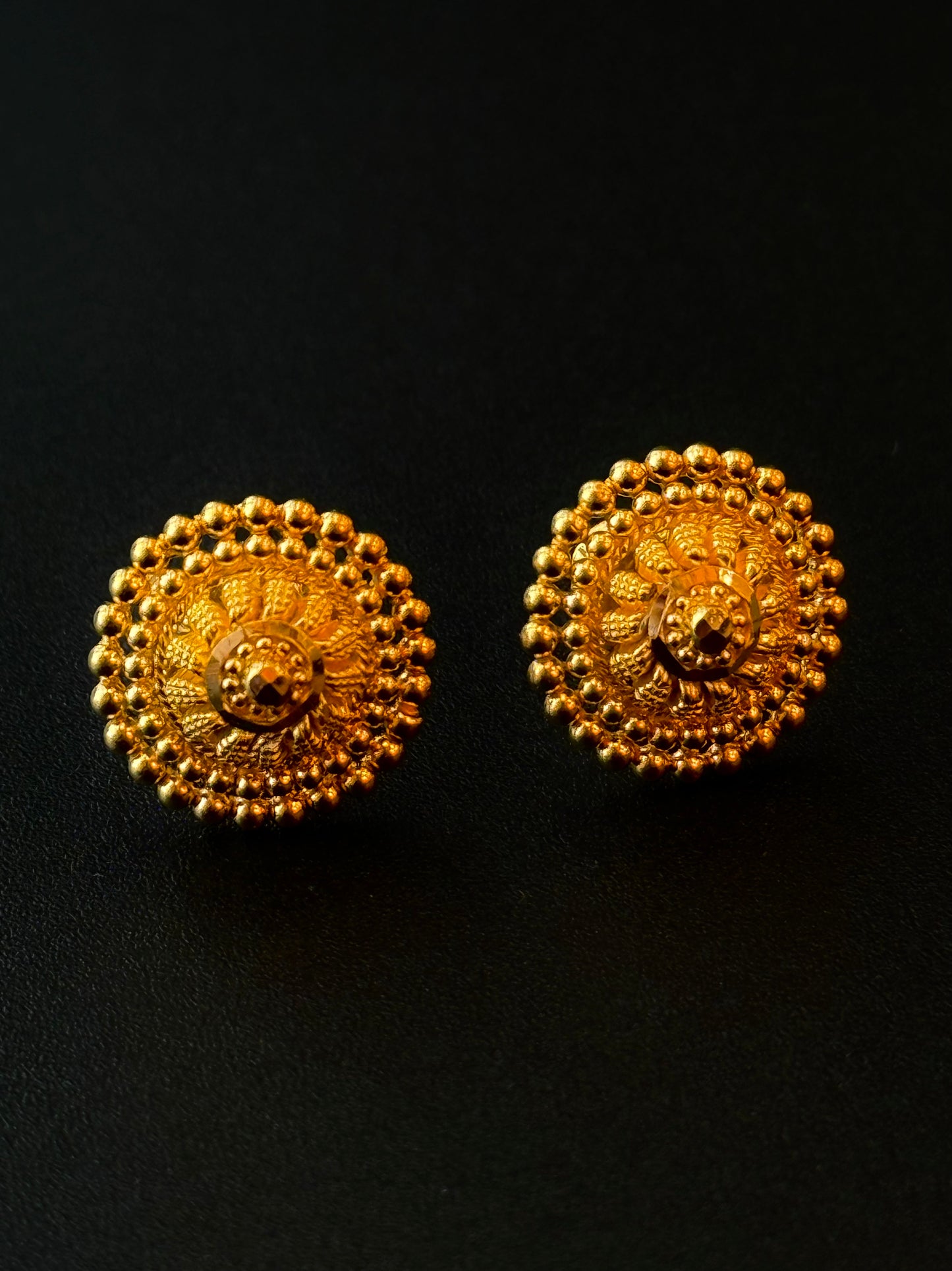 22K Gold Ladies Earrings