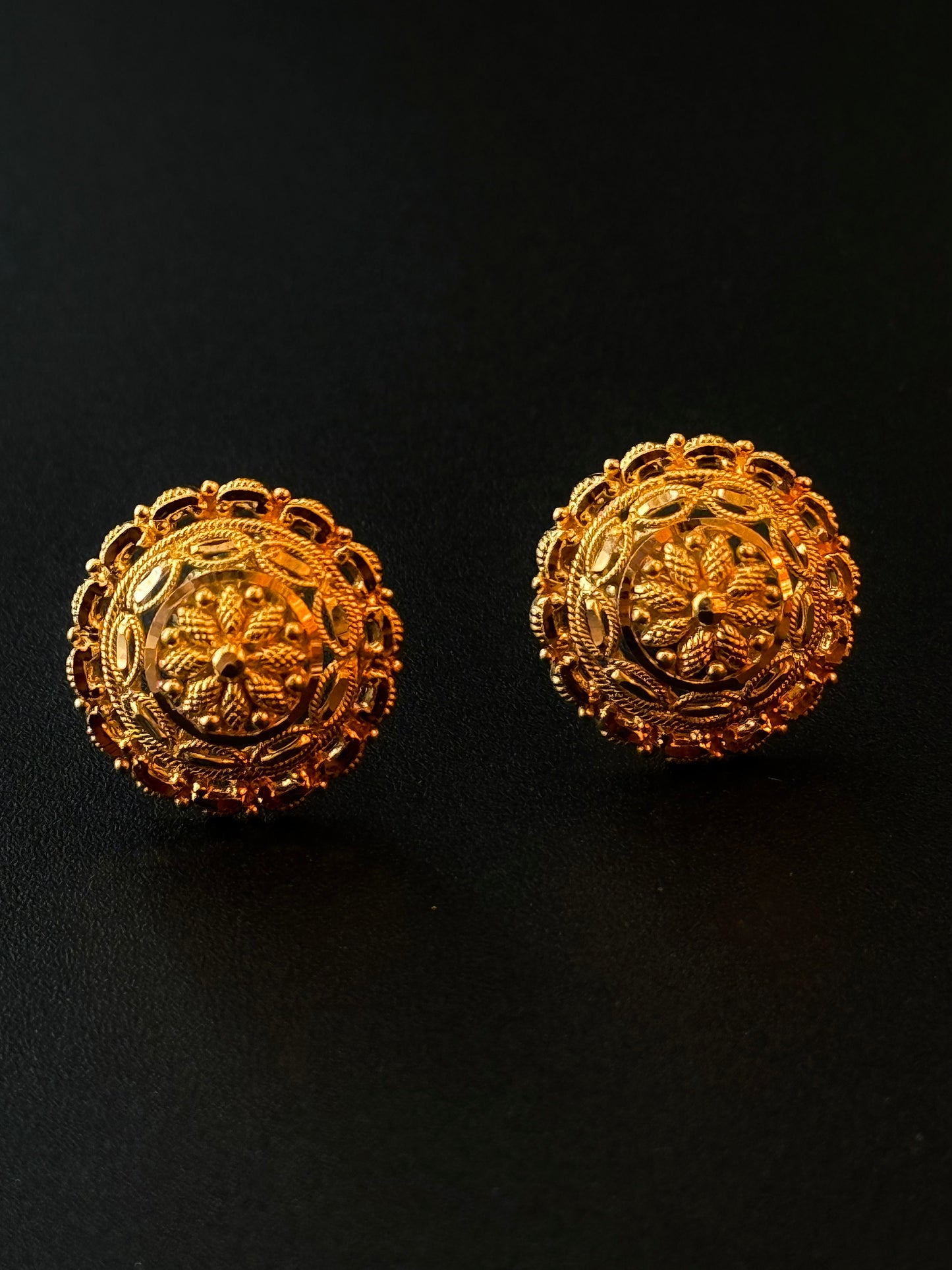 22K Gold Ladies Earrings