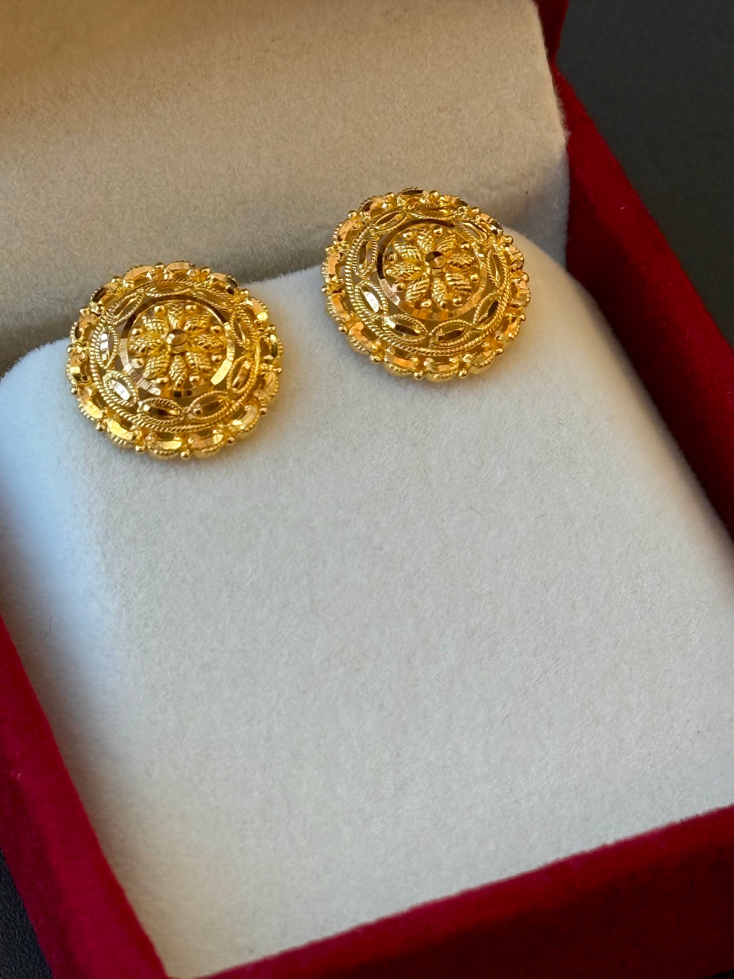 22K Gold Ladies Earrings