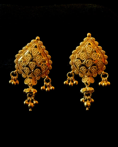 22K Gold Ladies Earrings