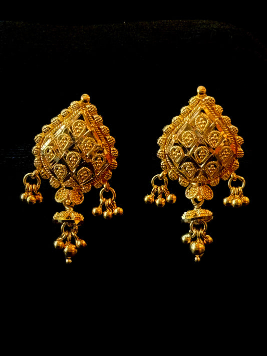 22K Gold Ladies Earrings