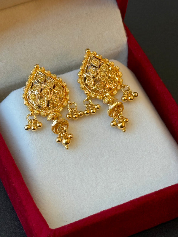 22K Gold Ladies Earrings
