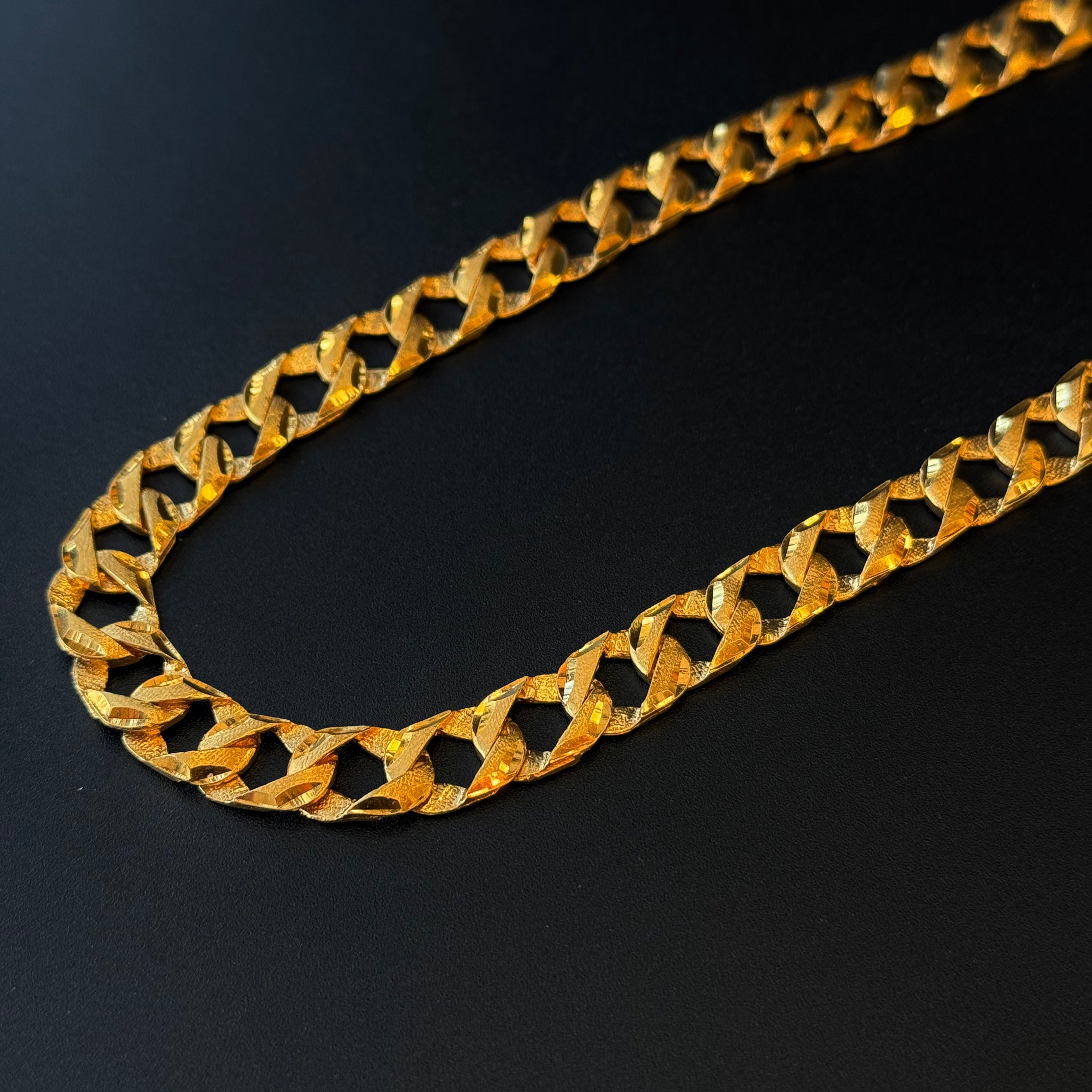 22K Gold Urban Mens Chain