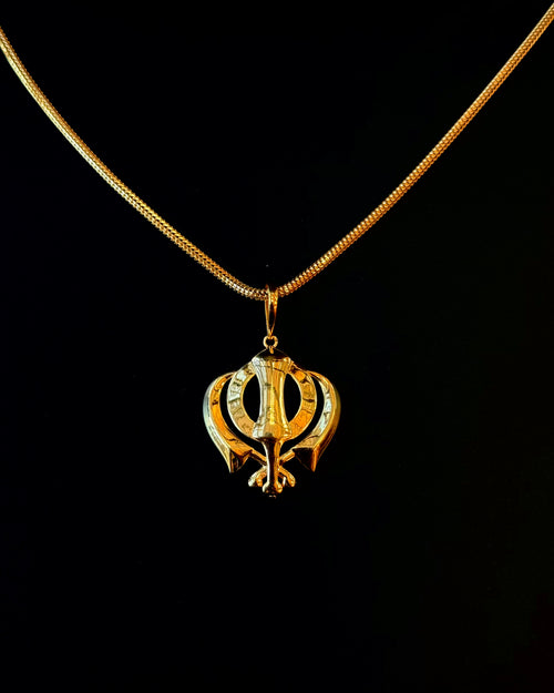 22K Gold Pendant