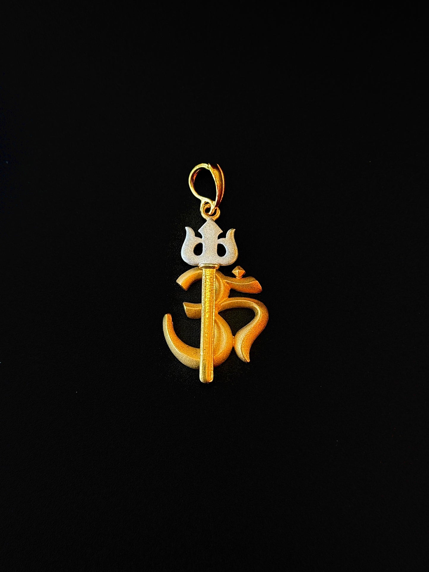 22K Gold Pendant