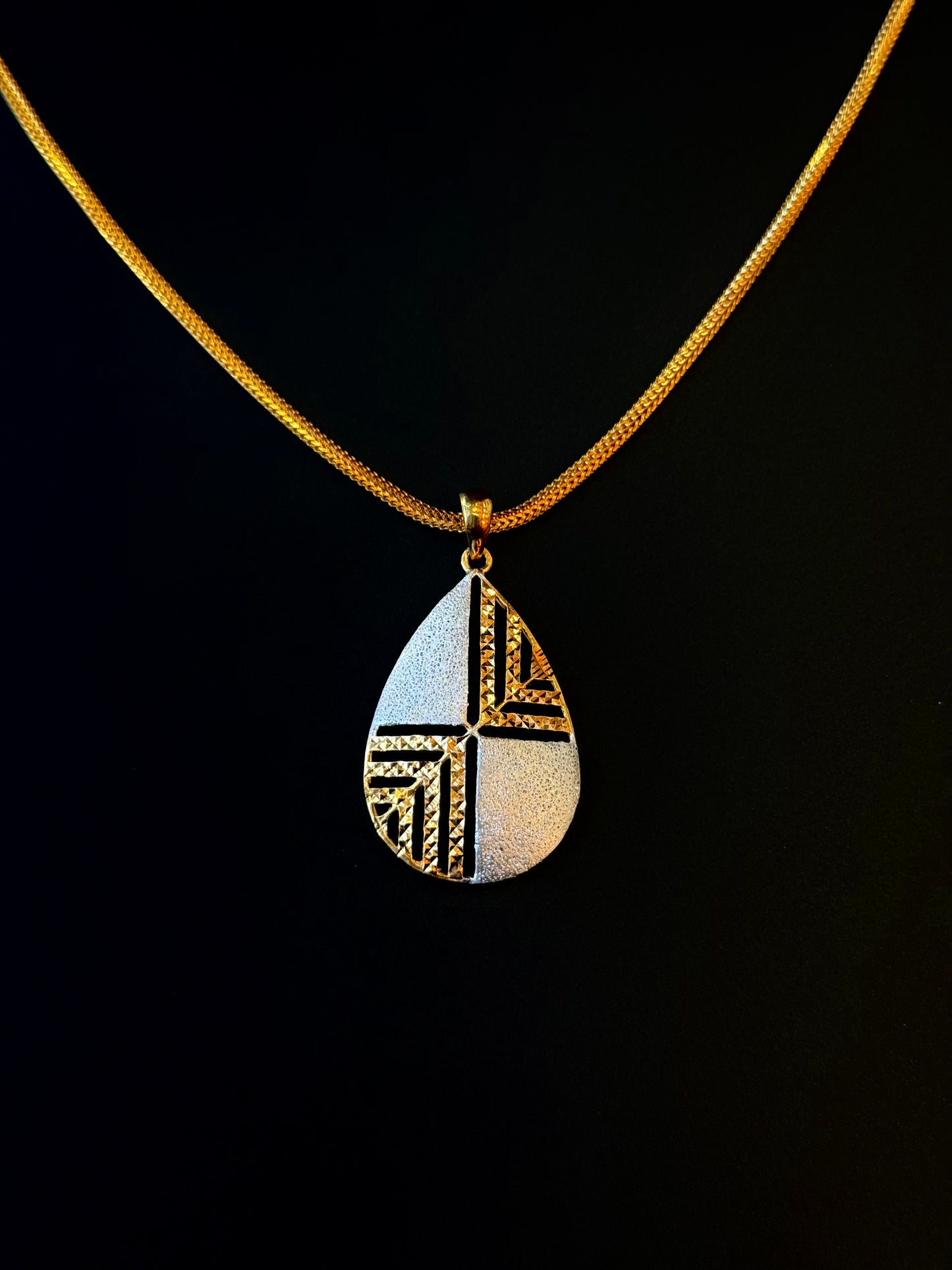 22K Gold Pendant