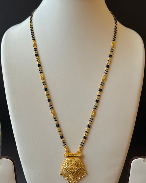 22K Gold Mangalsutra (29 Inches)