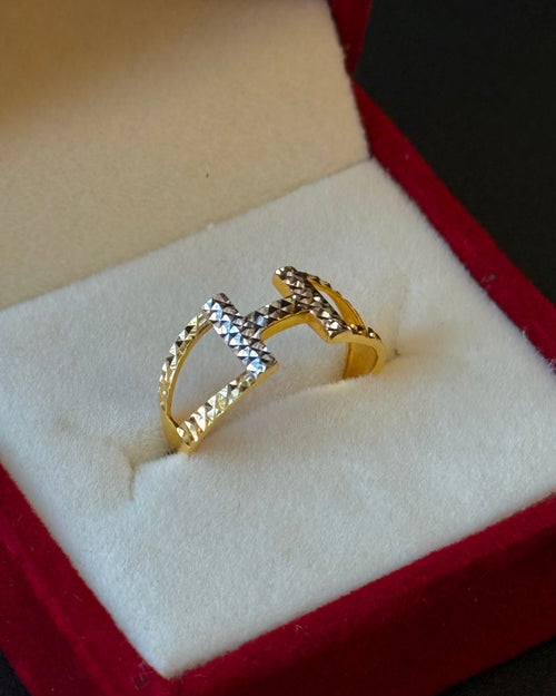22K Gold Ladies Ring