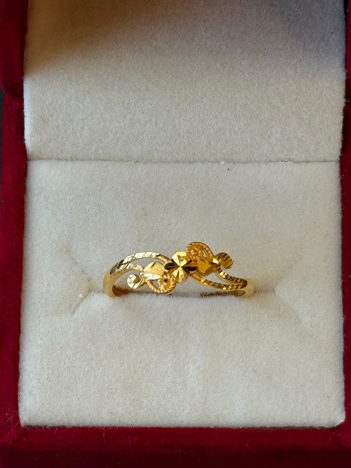 22Kt plain Gold Ladies Ring