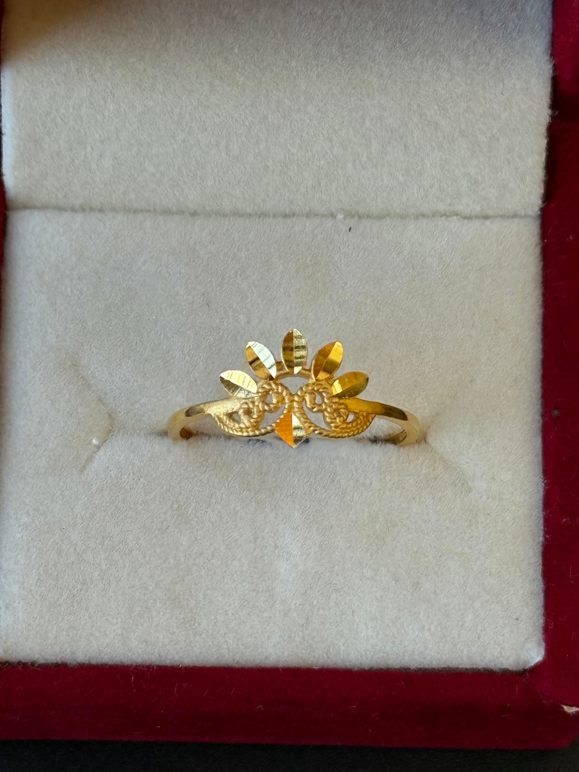 22Kt plain Gold Ladies Ring