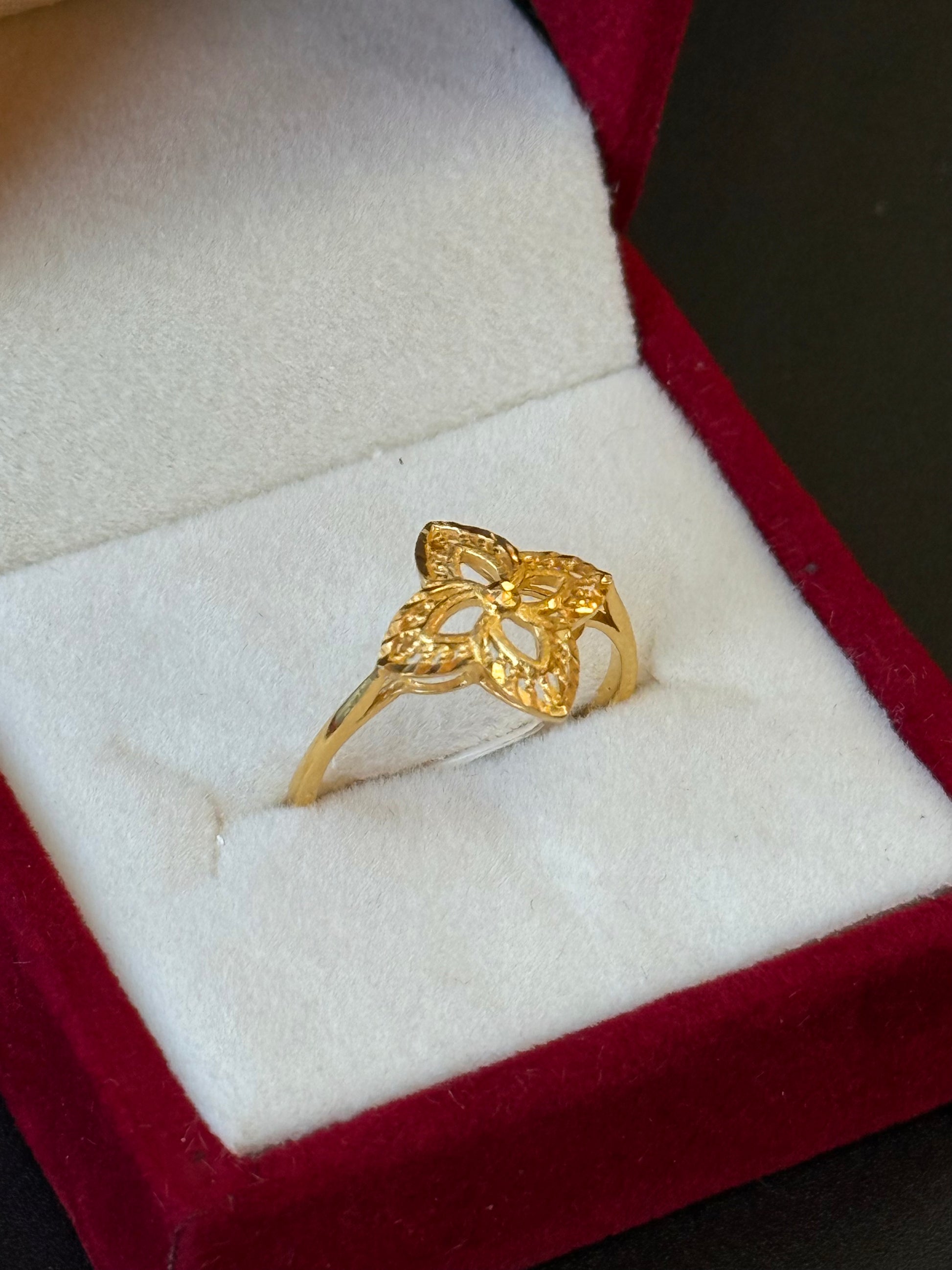 22Kt plain Gold Ladies Ring