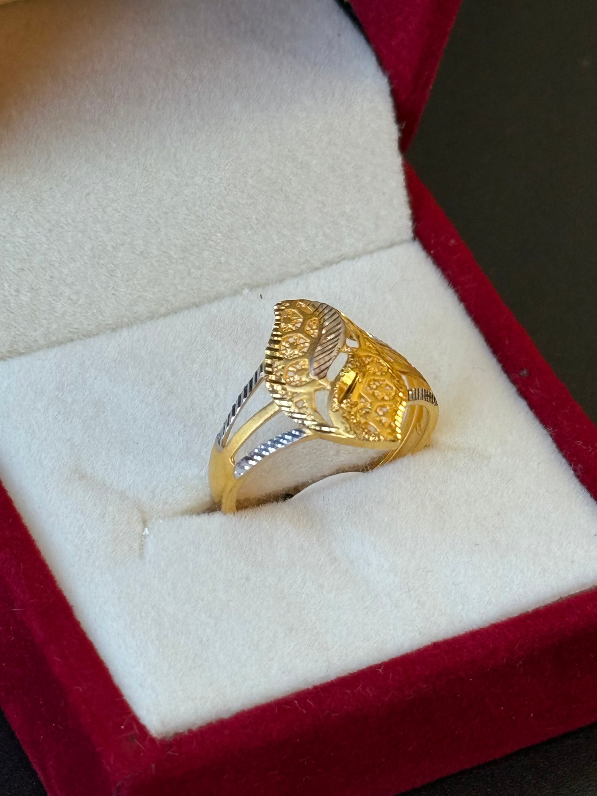 22Kt plain Gold Ladies Ring